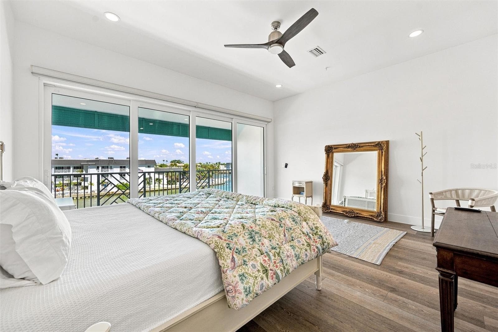 Townhouse at 11797 1ST ST E, TREASURE ISLAND, photo 40 of 77