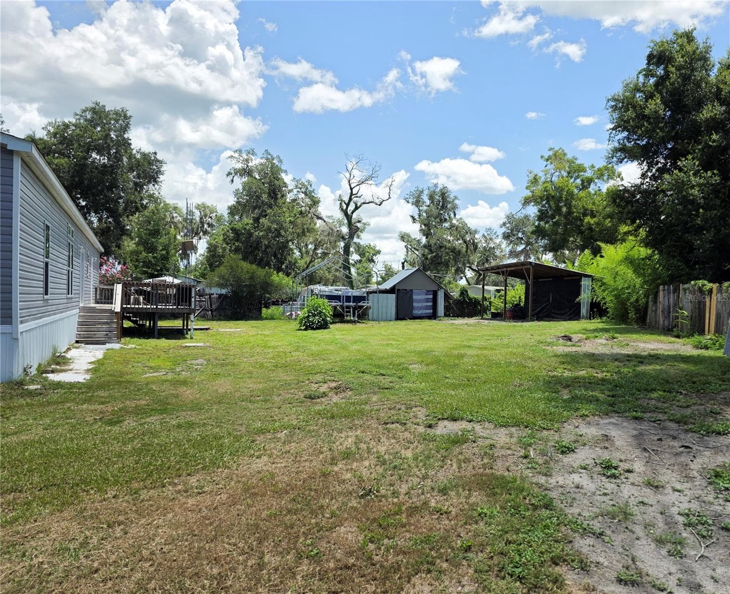 Back yard - 10617 SKEWLEE GARDENS DR, THONOTOSASSA