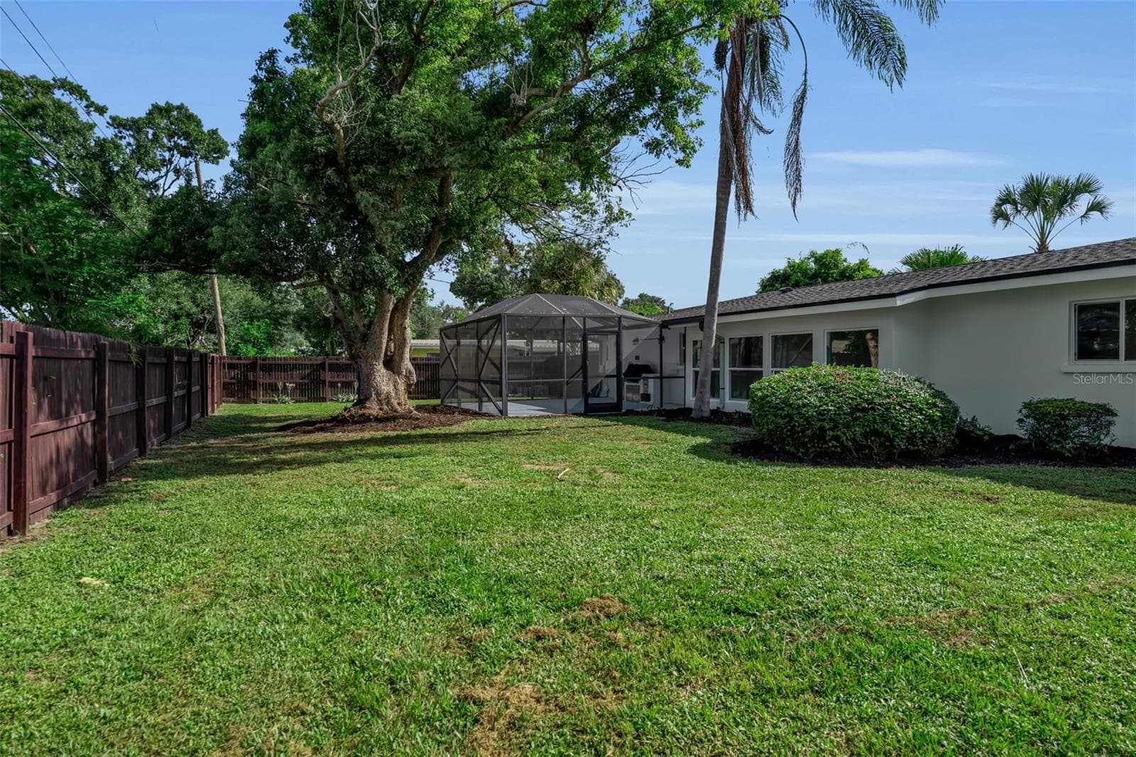 Single Family Residence at 2769 WISTERIA PL, SARASOTA, photo 14 of 59