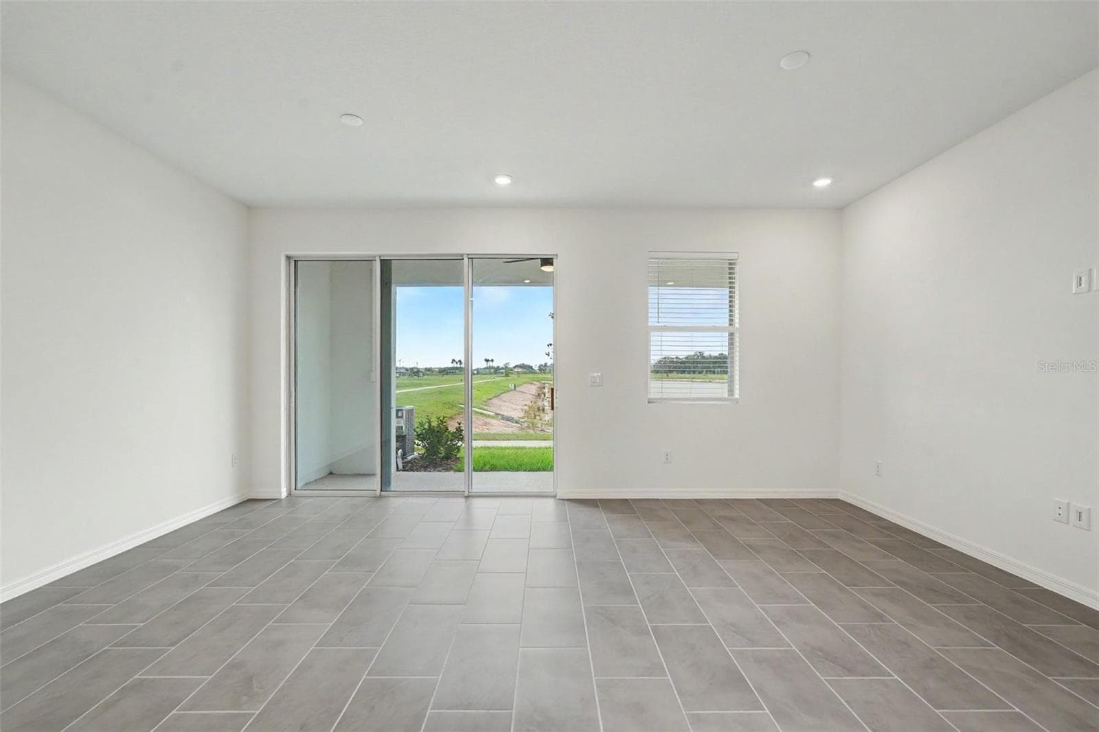 Townhouse at 31799 KESTREL CALLING DR, SAN ANTONIO, photo 11 of 31