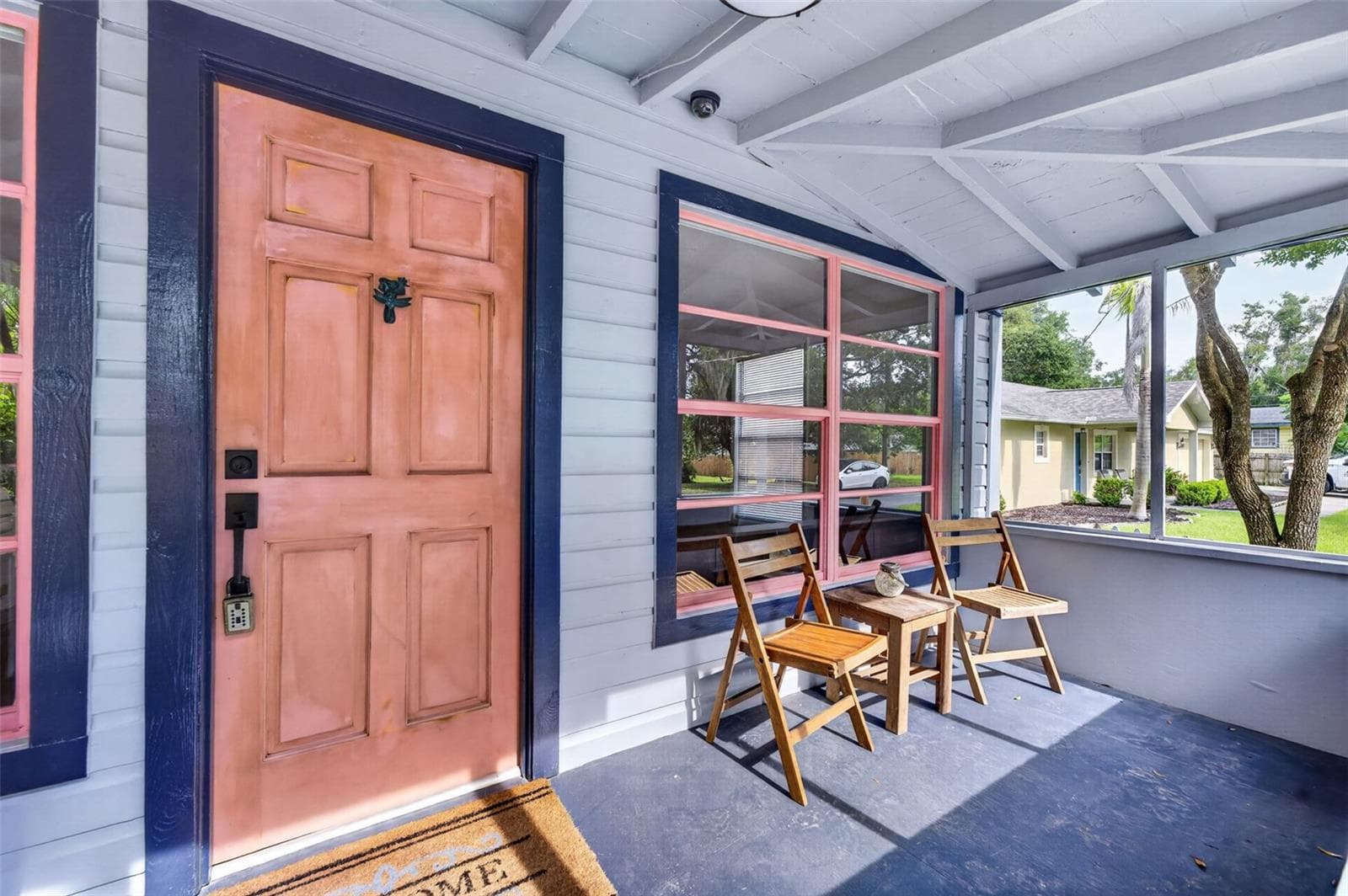 Single Family Residence at 140 N JOHNS ST, MOUNT DORA, photo 3 of 31
