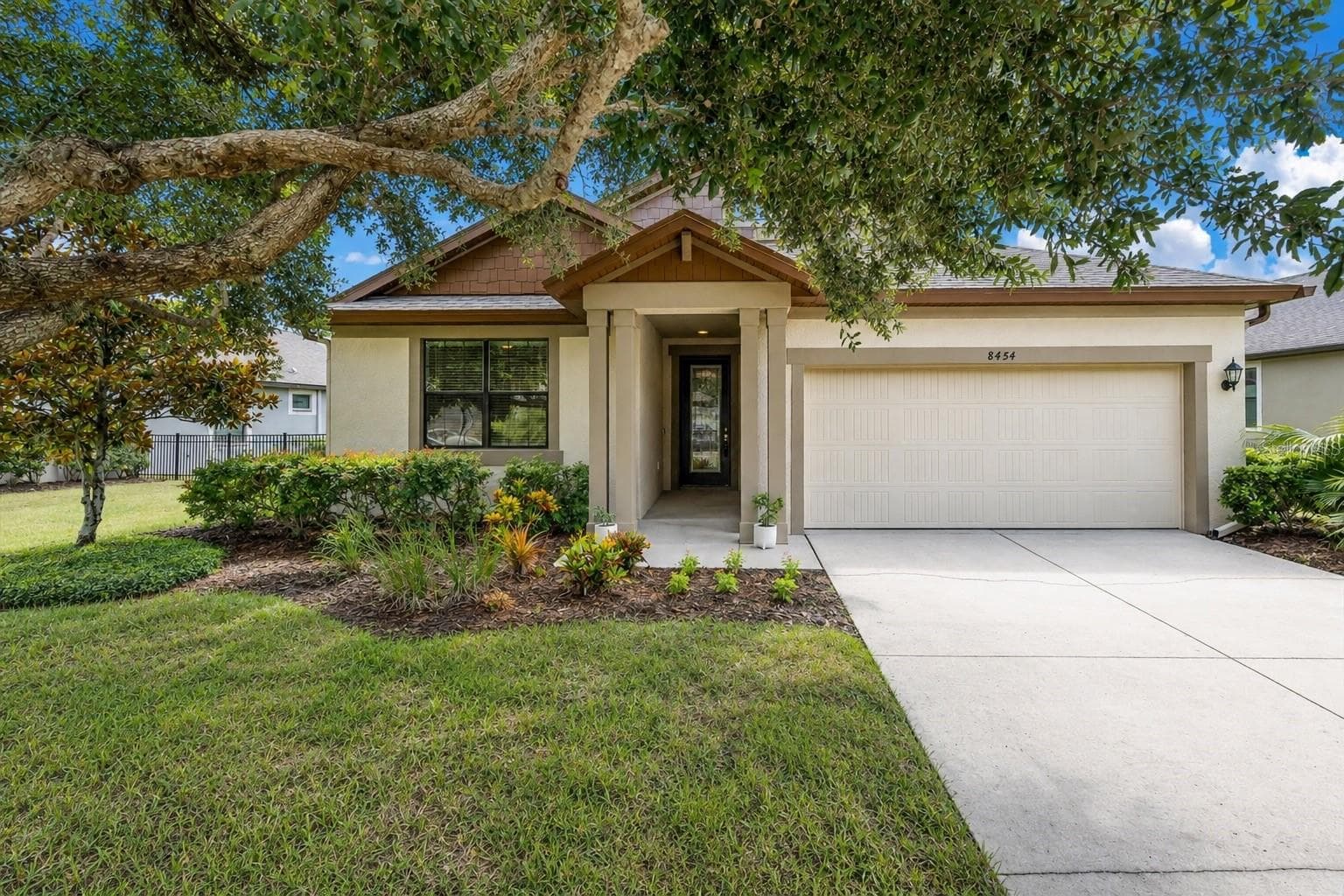 8454 MAY PORT CT