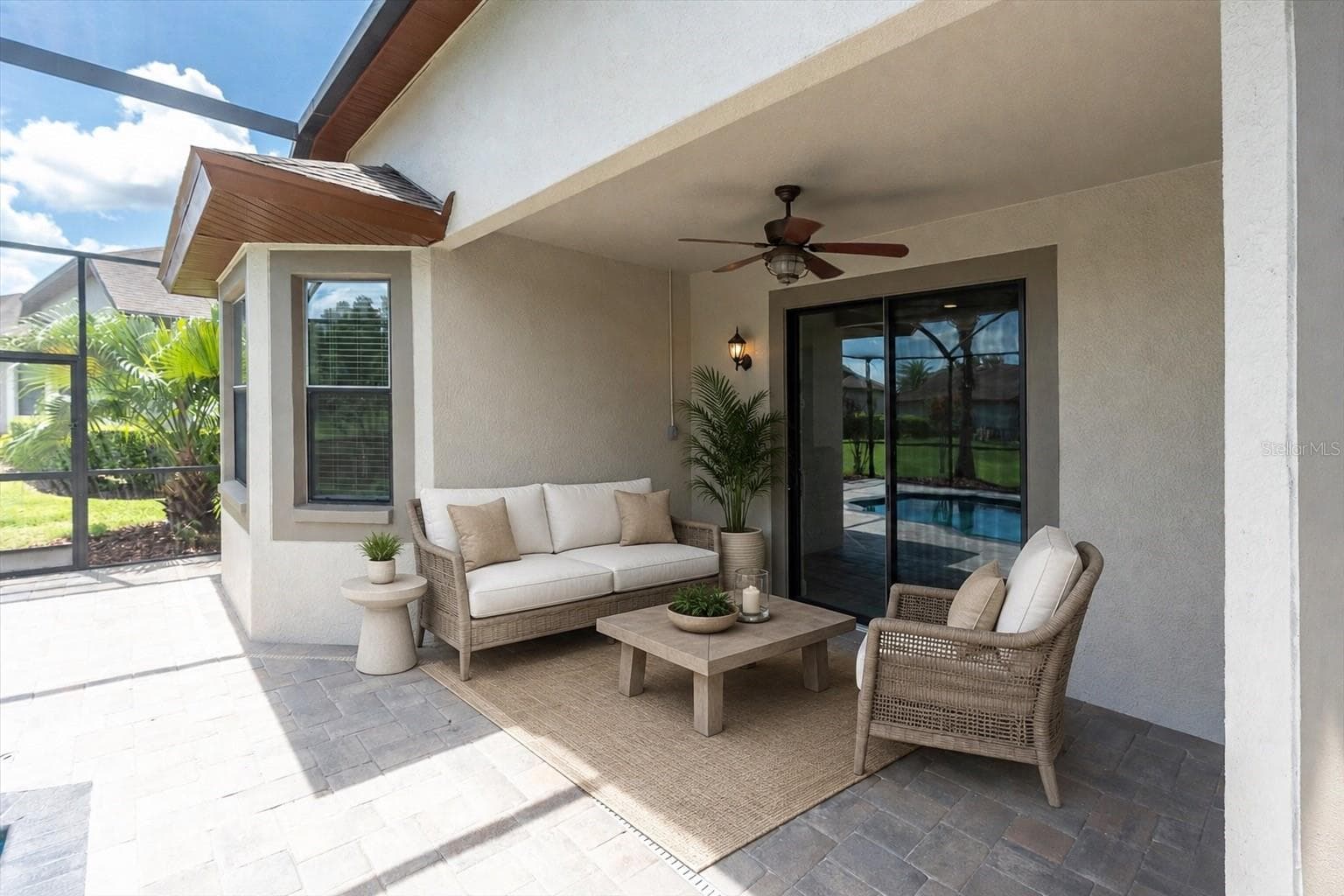 Covered Poolside Living - 8454 MAY PORT CT, LAND O LAKES