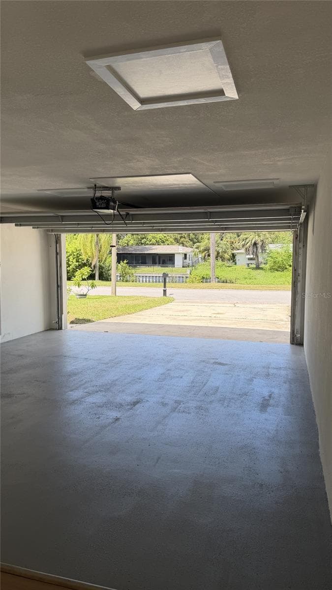 Single Family Residence at 1421 HEATHER DR, DUNEDIN, photo 16 of 32