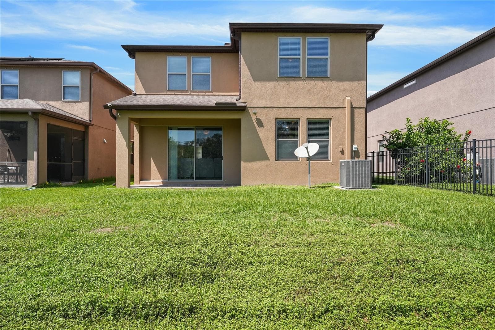 Single Family Residence at 8415 LOBLOLLY PINE CT, RIVERVIEW, photo 25 of 38
