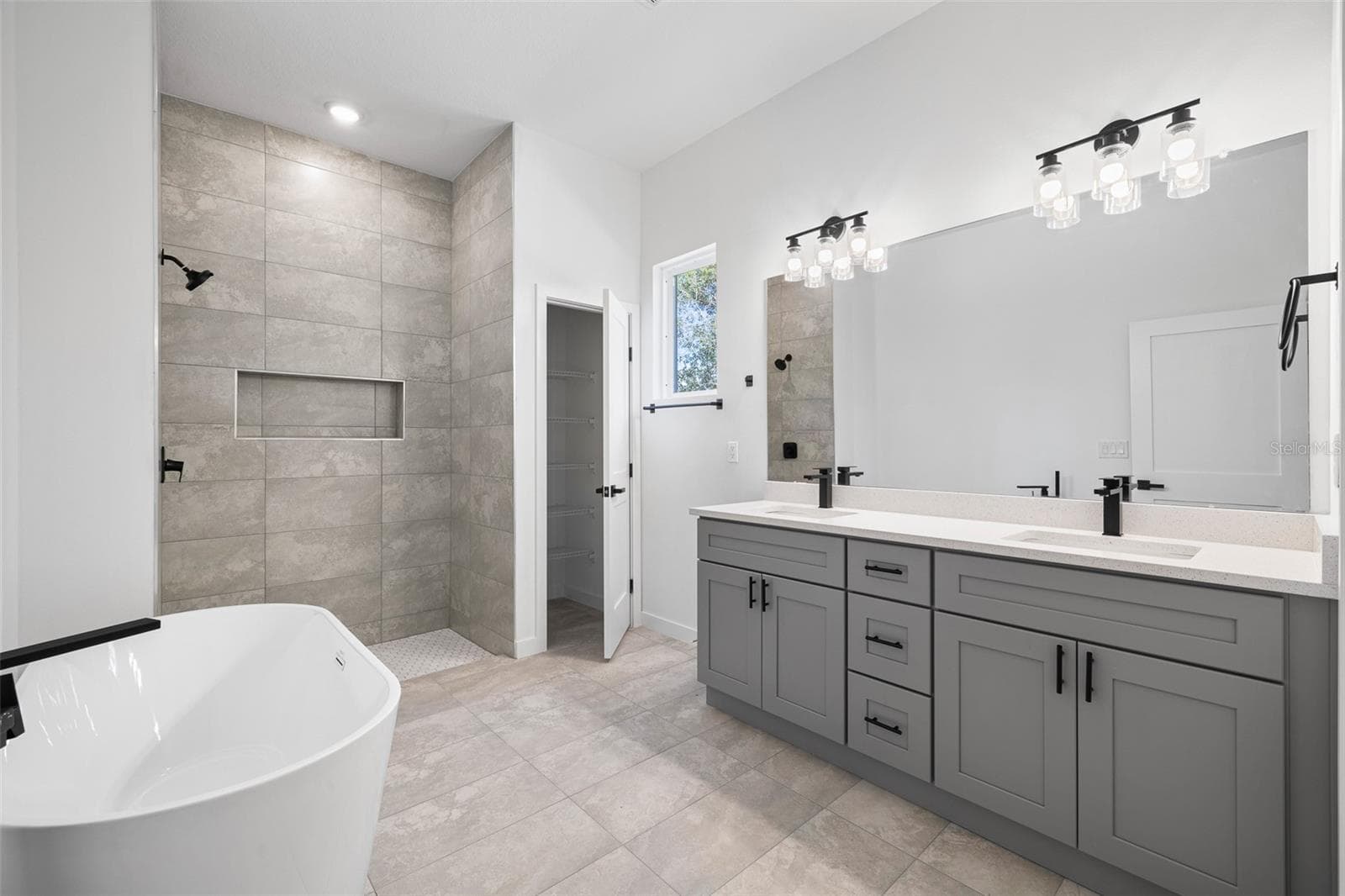 Single Family Residence at 6460 SW 129 LOOP, OCALA, photo 18 of 43