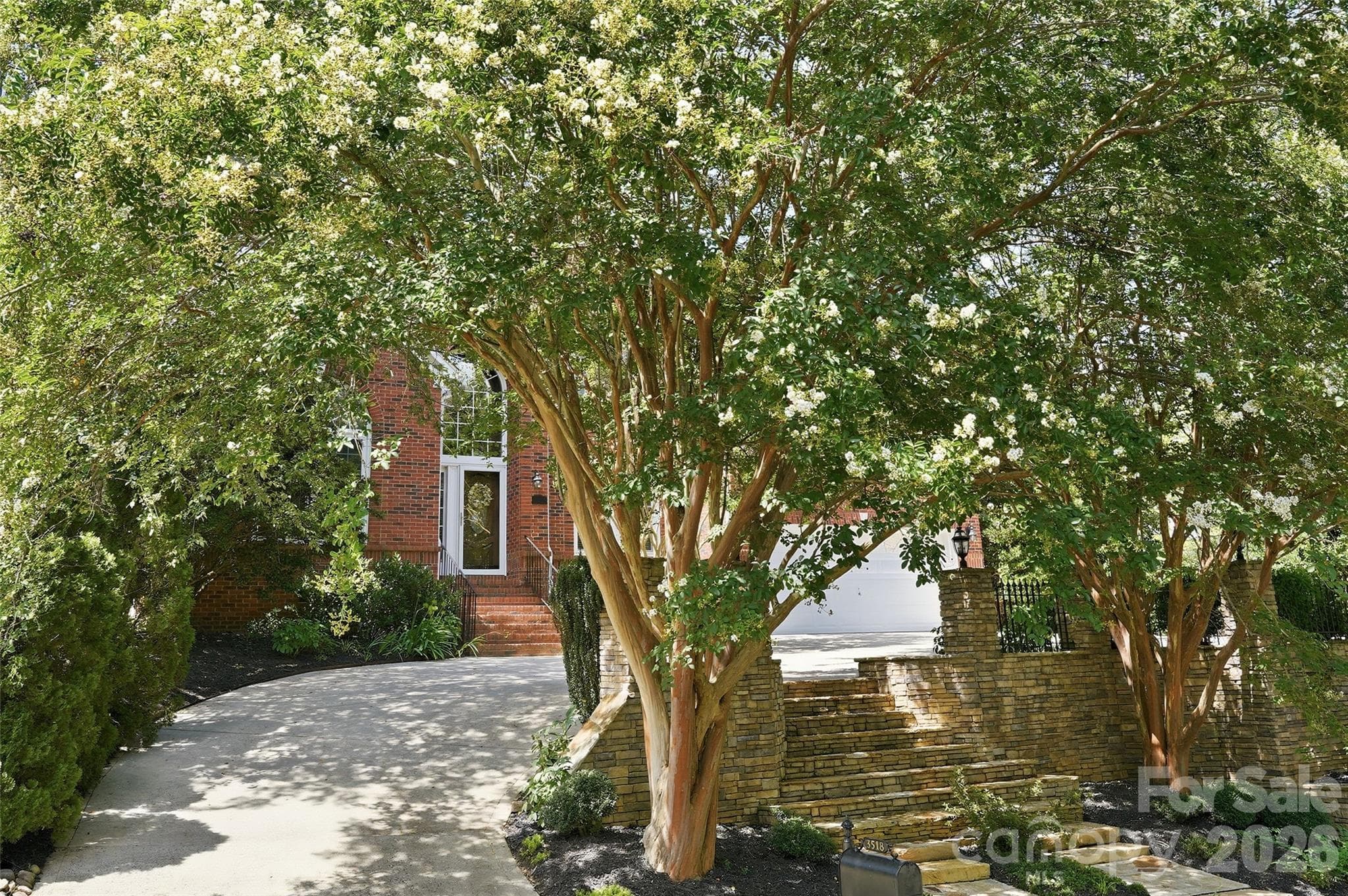 Single Family Residence at 3518 Abbey Hill Lane, Charlotte, photo 9 of 44