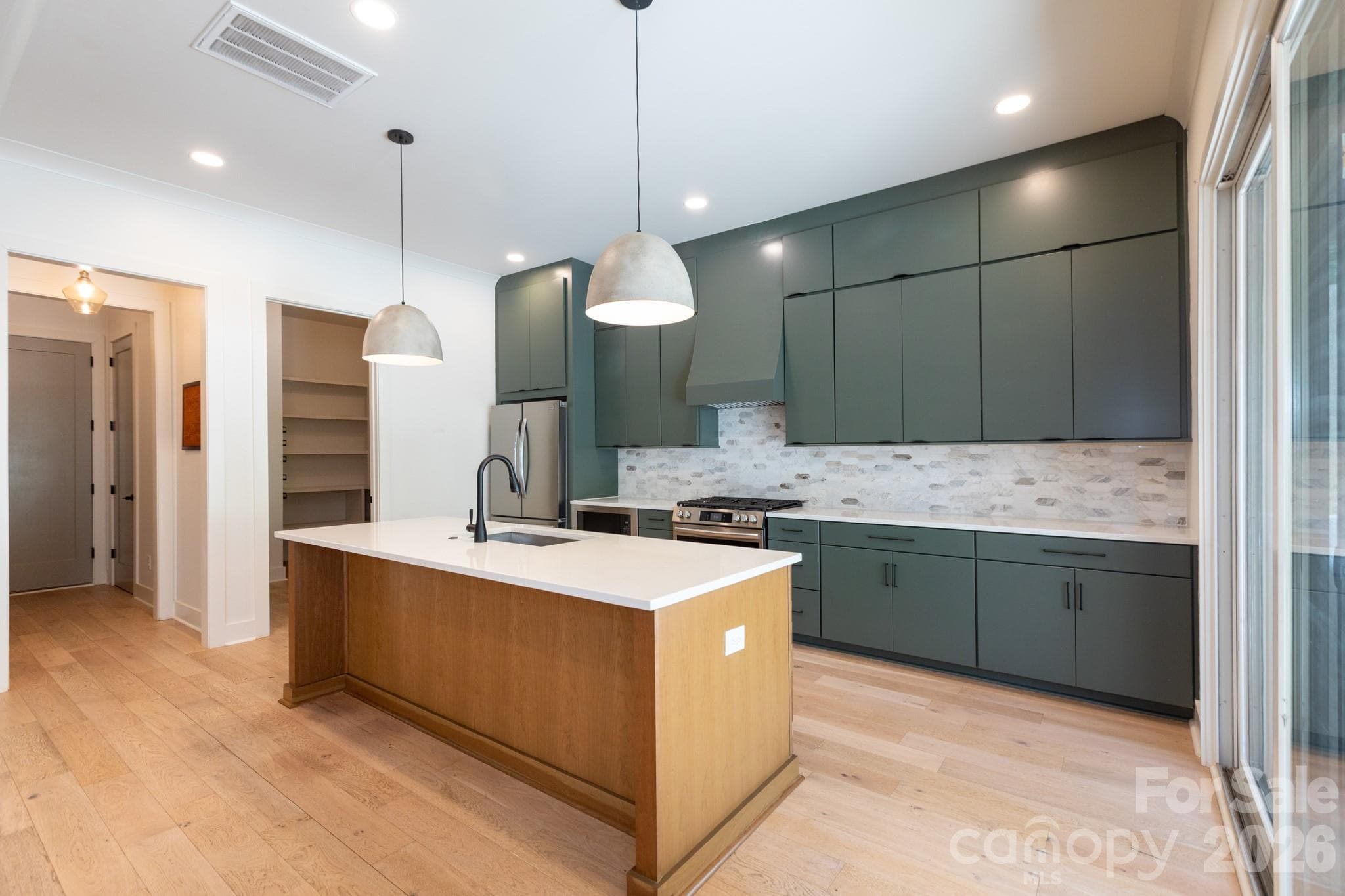 Townhouse at 1602 Herrin Avenue, Charlotte, photo 6 of 44