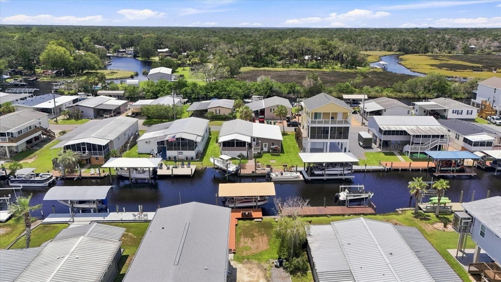 Manufactured Home at 11639 W CLEARWATER CT, HOMOSASSA, photo 33 of 34