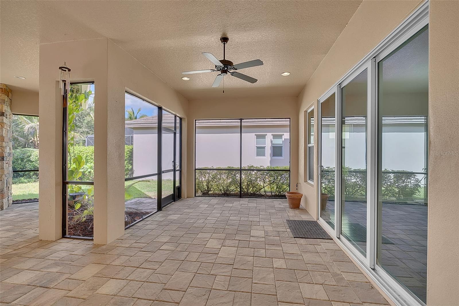 Single Family Residence at 10310 EASTWOOD DR, BRADENTON, photo 40 of 66