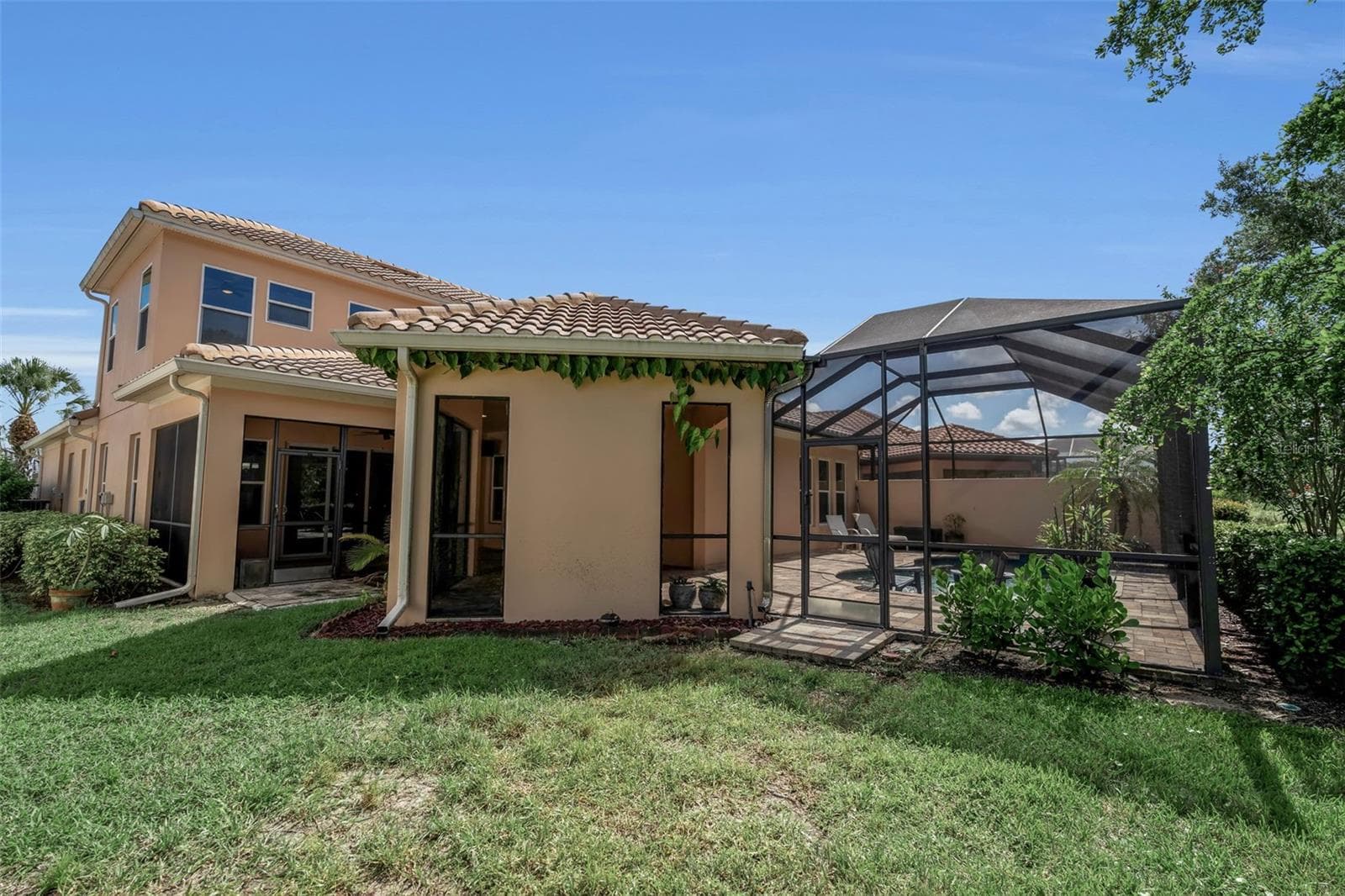 Single Family Residence at 10310 EASTWOOD DR, BRADENTON, photo 47 of 66