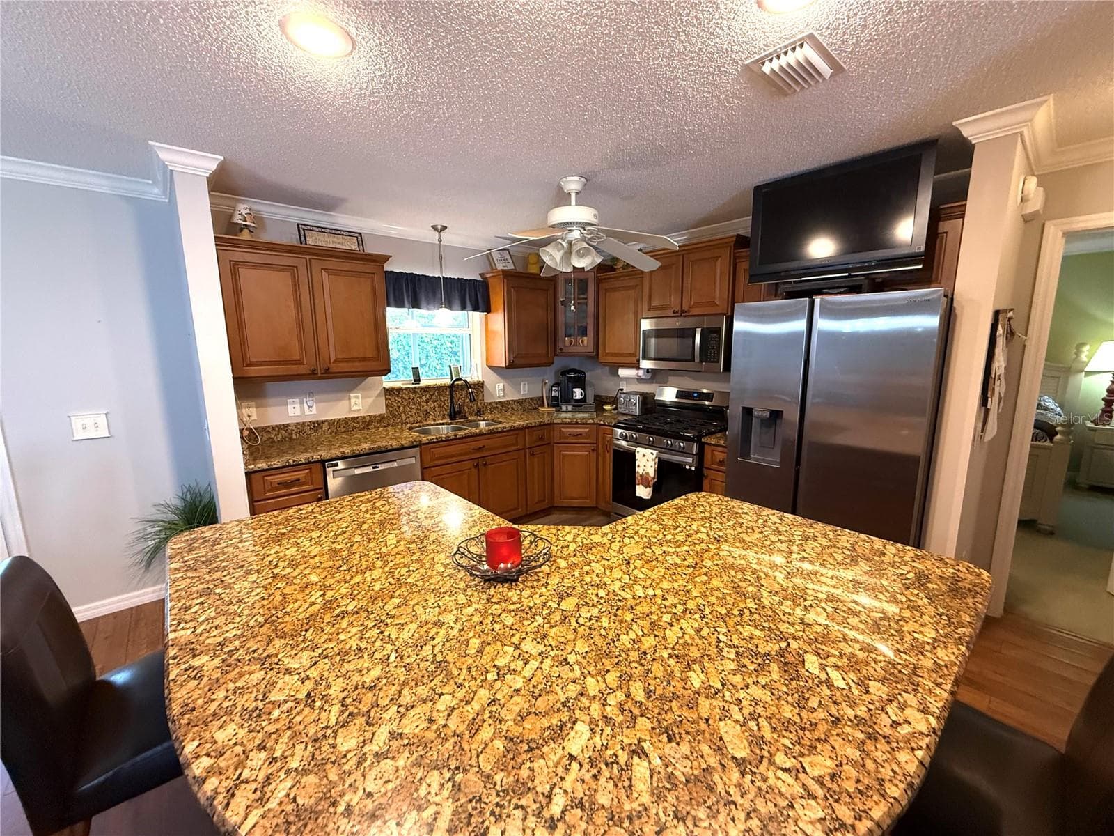 Kitchen Island - 2417 TATUM TER, THE VILLAGES