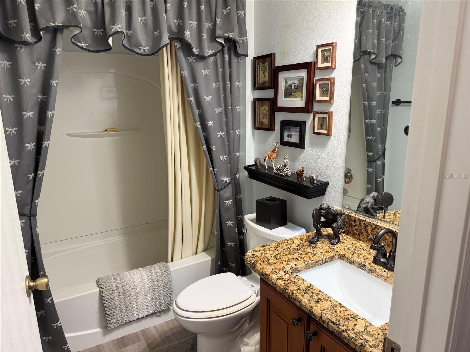 Guest Bath - 2417 TATUM TER, THE VILLAGES