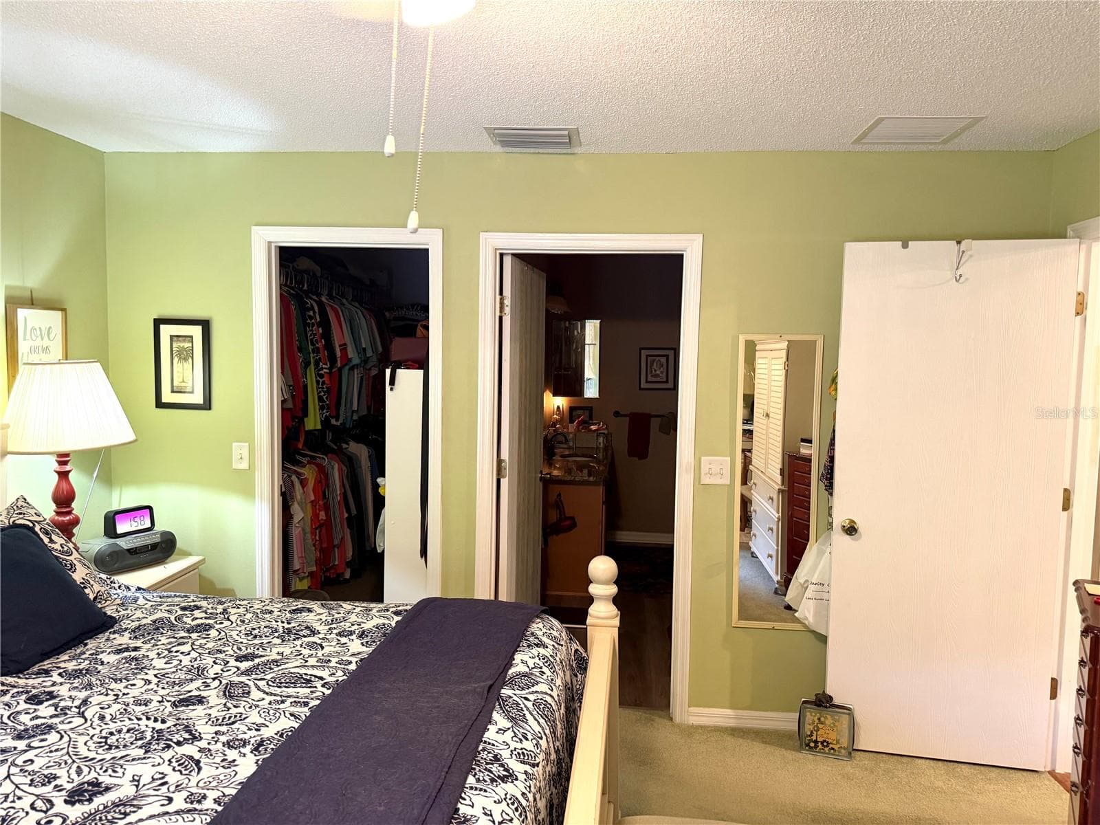 en-suite bath and walk in closet - 2417 TATUM TER, THE VILLAGES
