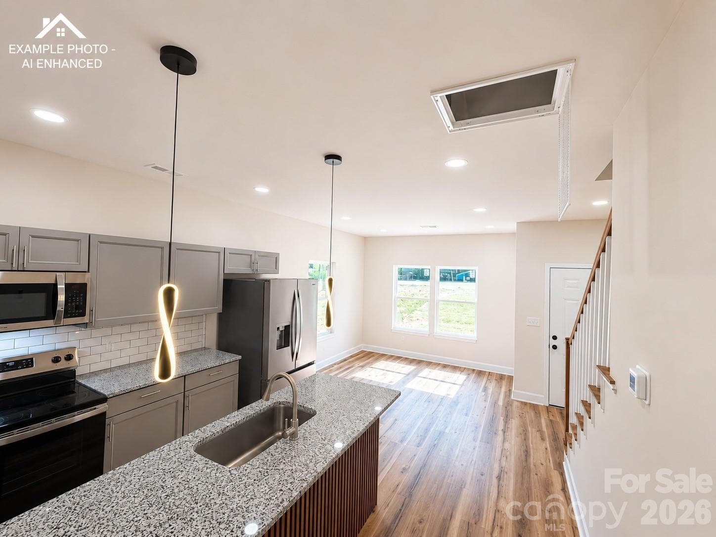 Single Family Residence at 109 N Gregory Street, Lancaster, photo 4 of 31