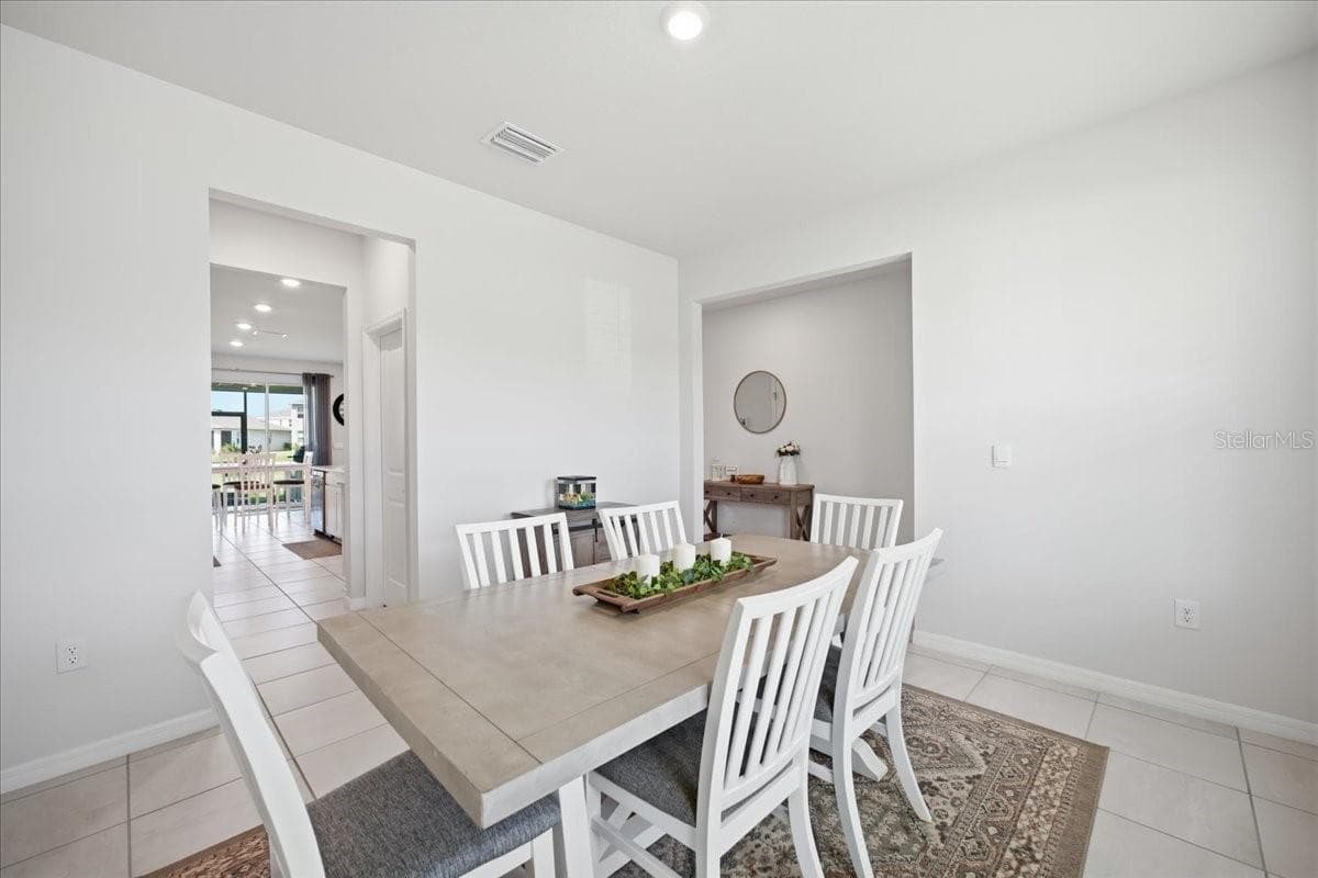 Single Family Residence at 16018 6TH AVE E, BRADENTON, photo 9 of 45