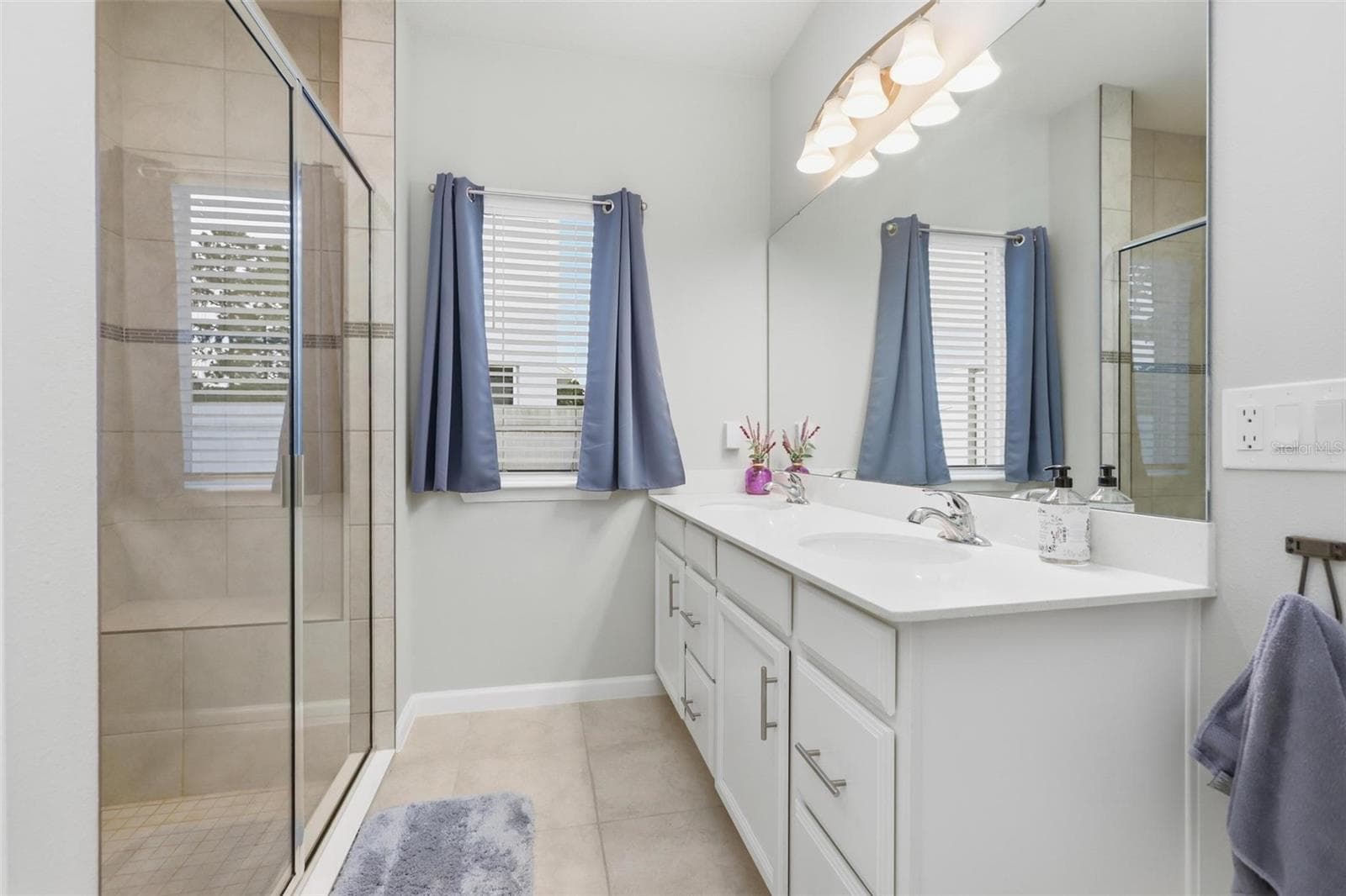 Single Family Residence at 7068 LANIER FALLS RD, DELAND, photo 15 of 26