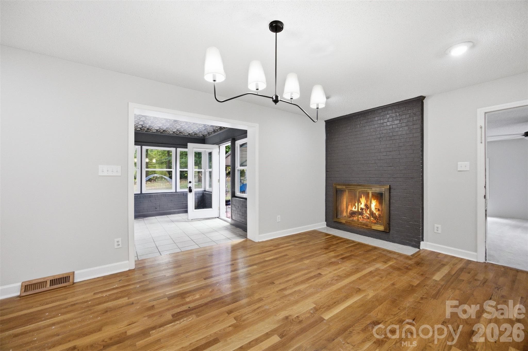 Single Family Residence at 806 Danbrook Circle, Lincolnton, photo 2 of 24