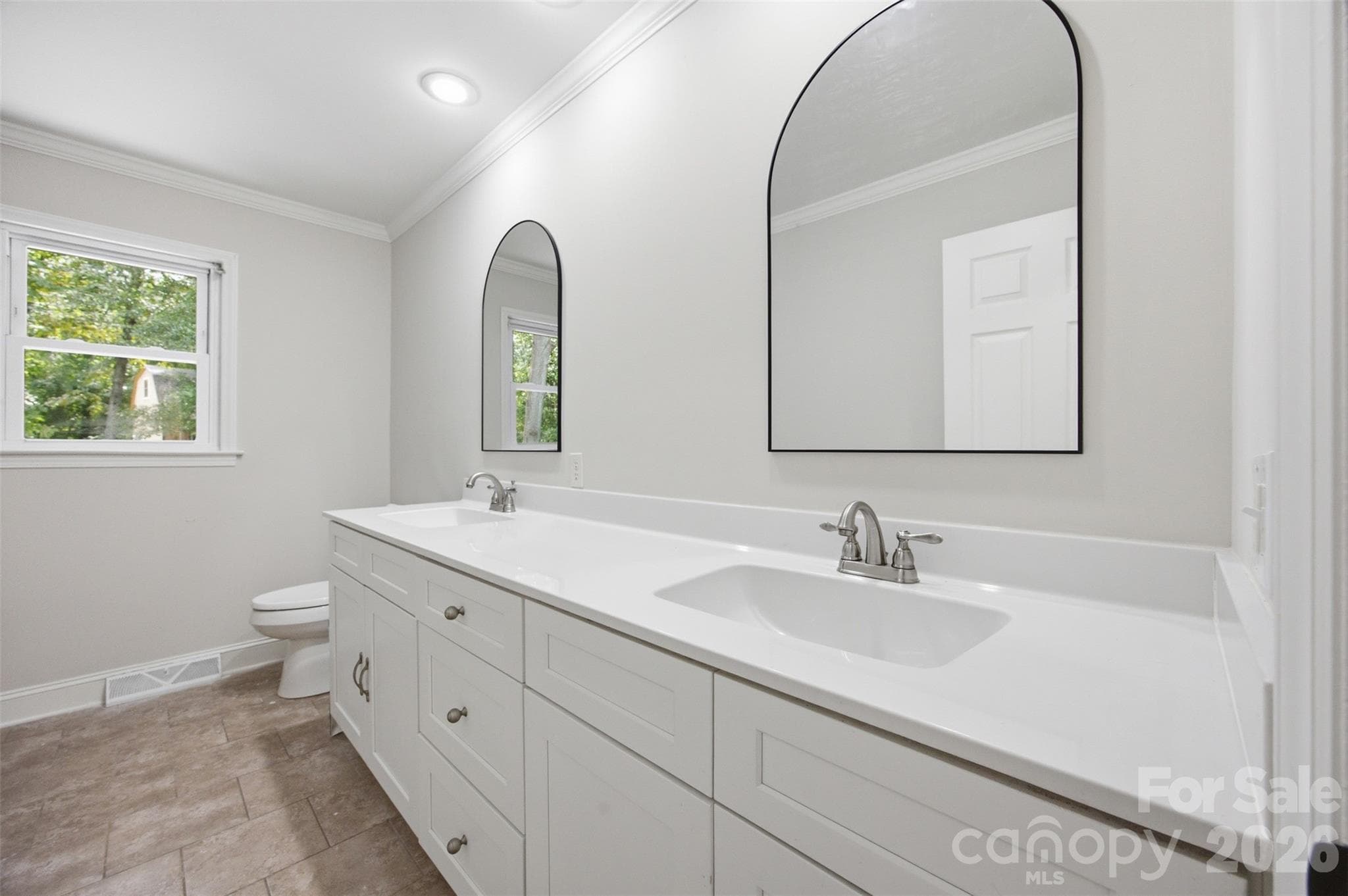 Single Family Residence at 806 Danbrook Circle, Lincolnton, photo 12 of 24