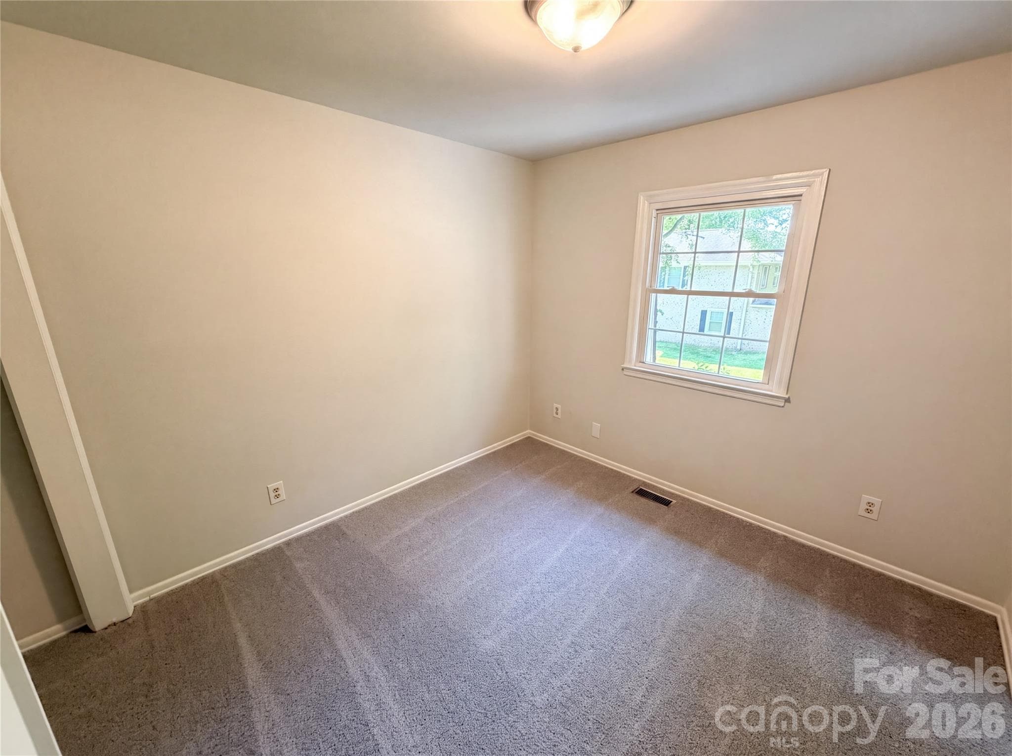 Townhouse at 8042 Regent Park Lane, Charlotte, photo 15 of 27