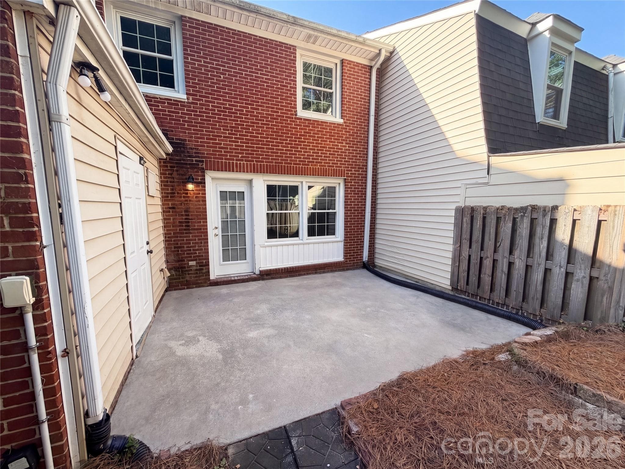 Townhouse at 8042 Regent Park Lane, Charlotte, photo 25 of 27