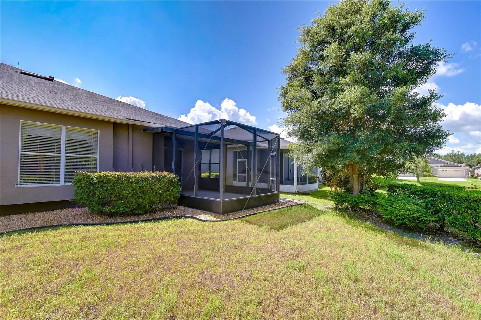 Villa at 1127 WRIGHTSWYNDE CT, WESLEY CHAPEL, photo 2 of 25