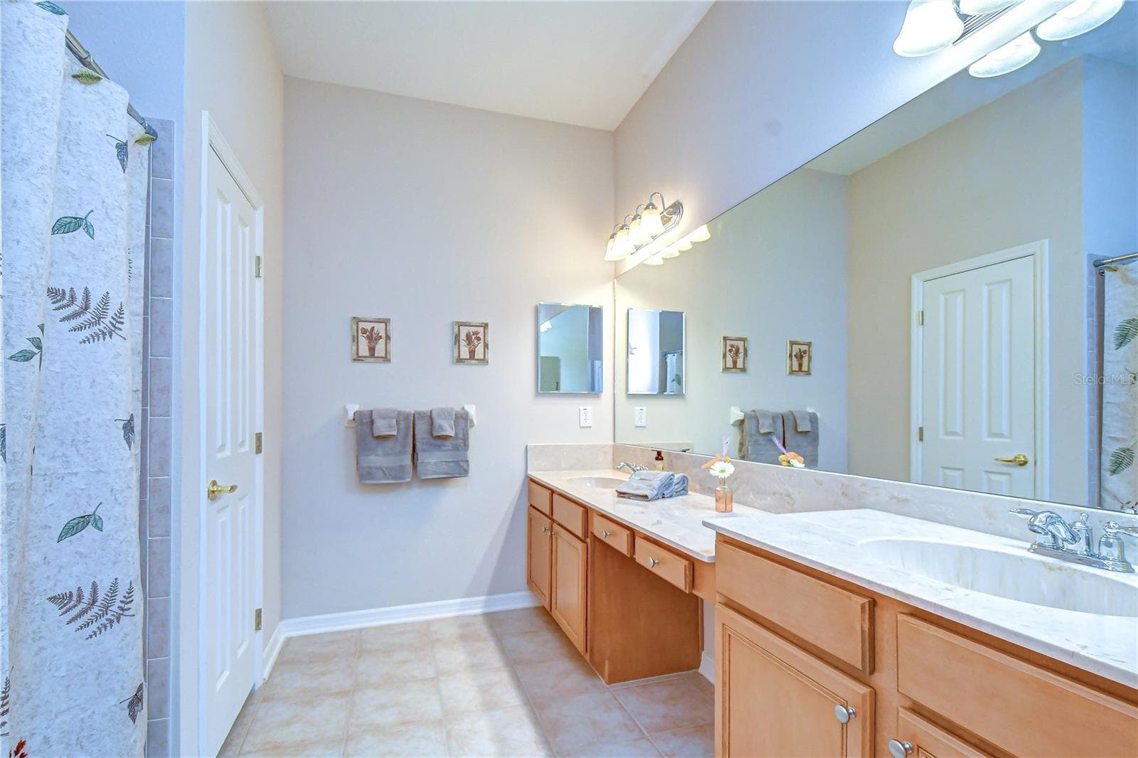 Villa at 1127 WRIGHTSWYNDE CT, WESLEY CHAPEL, photo 10 of 25