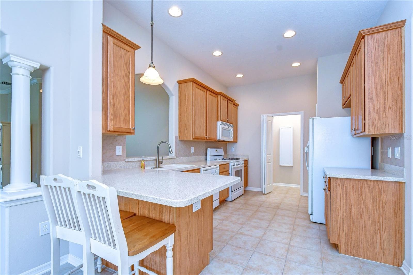 Villa at 1127 WRIGHTSWYNDE CT, WESLEY CHAPEL, photo 13 of 25