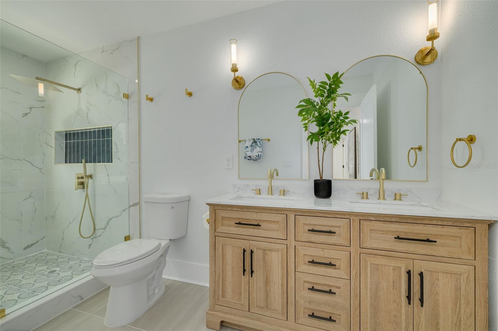 Single Family Residence at 1426 15TH ST N, ST PETERSBURG, photo 15 of 33