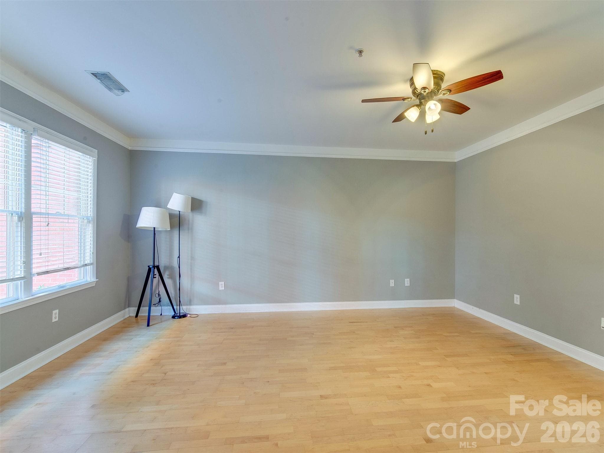 Condominium at 400 Clarice Avenue, Charlotte, photo 7 of 38