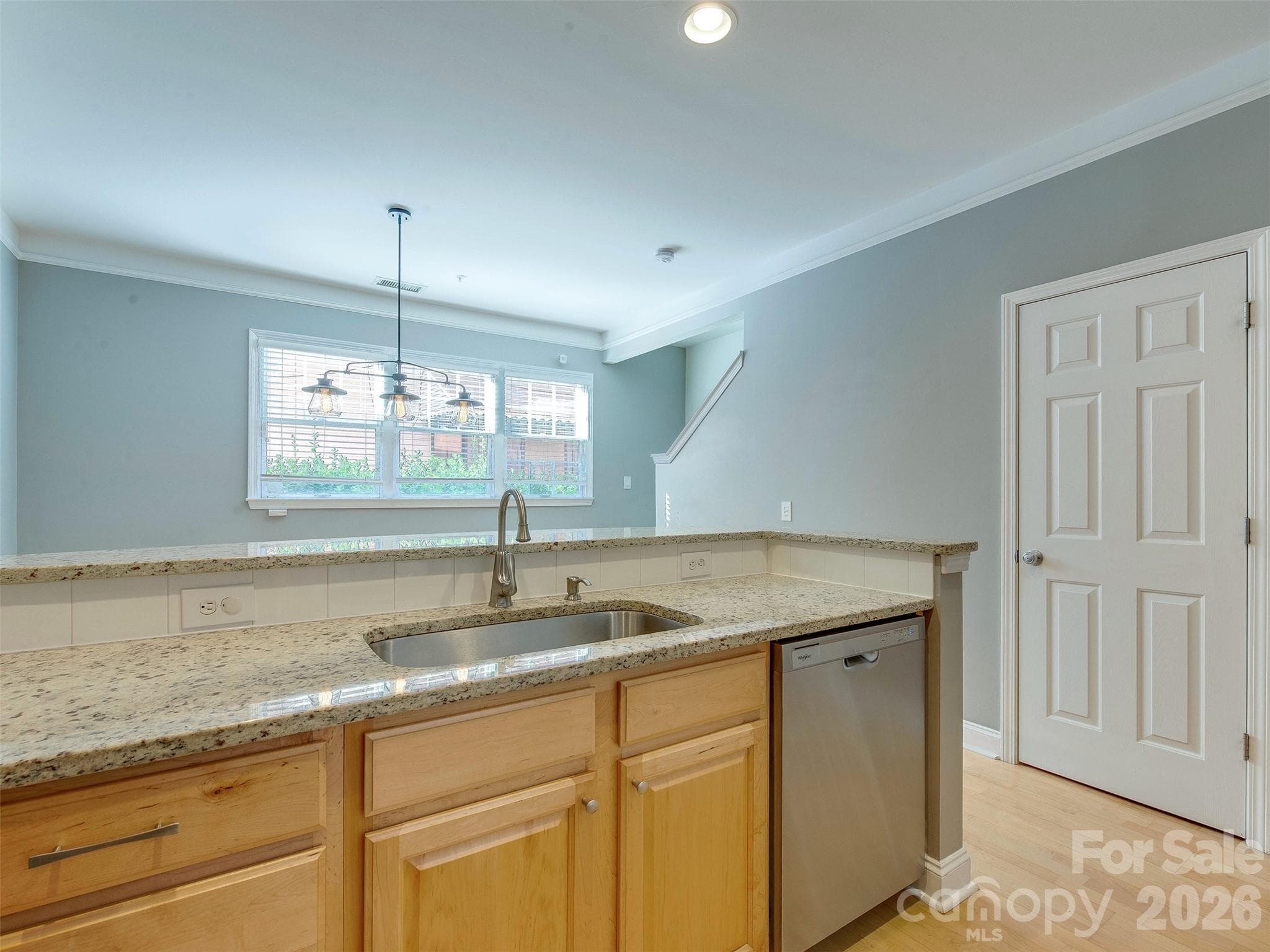 Condominium at 400 Clarice Avenue, Charlotte, photo 15 of 38