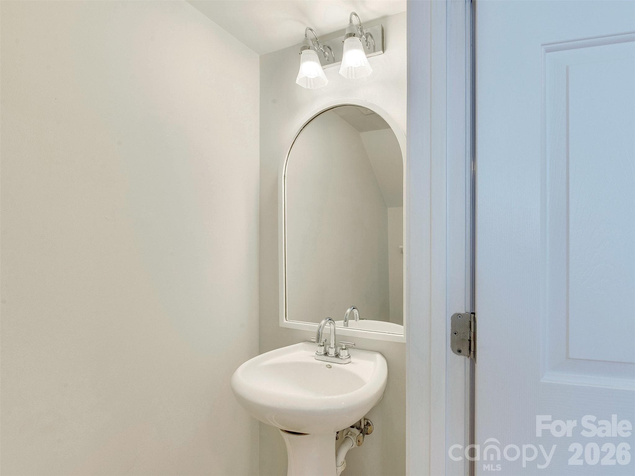 Condominium at 400 Clarice Avenue, Charlotte, photo 20 of 38