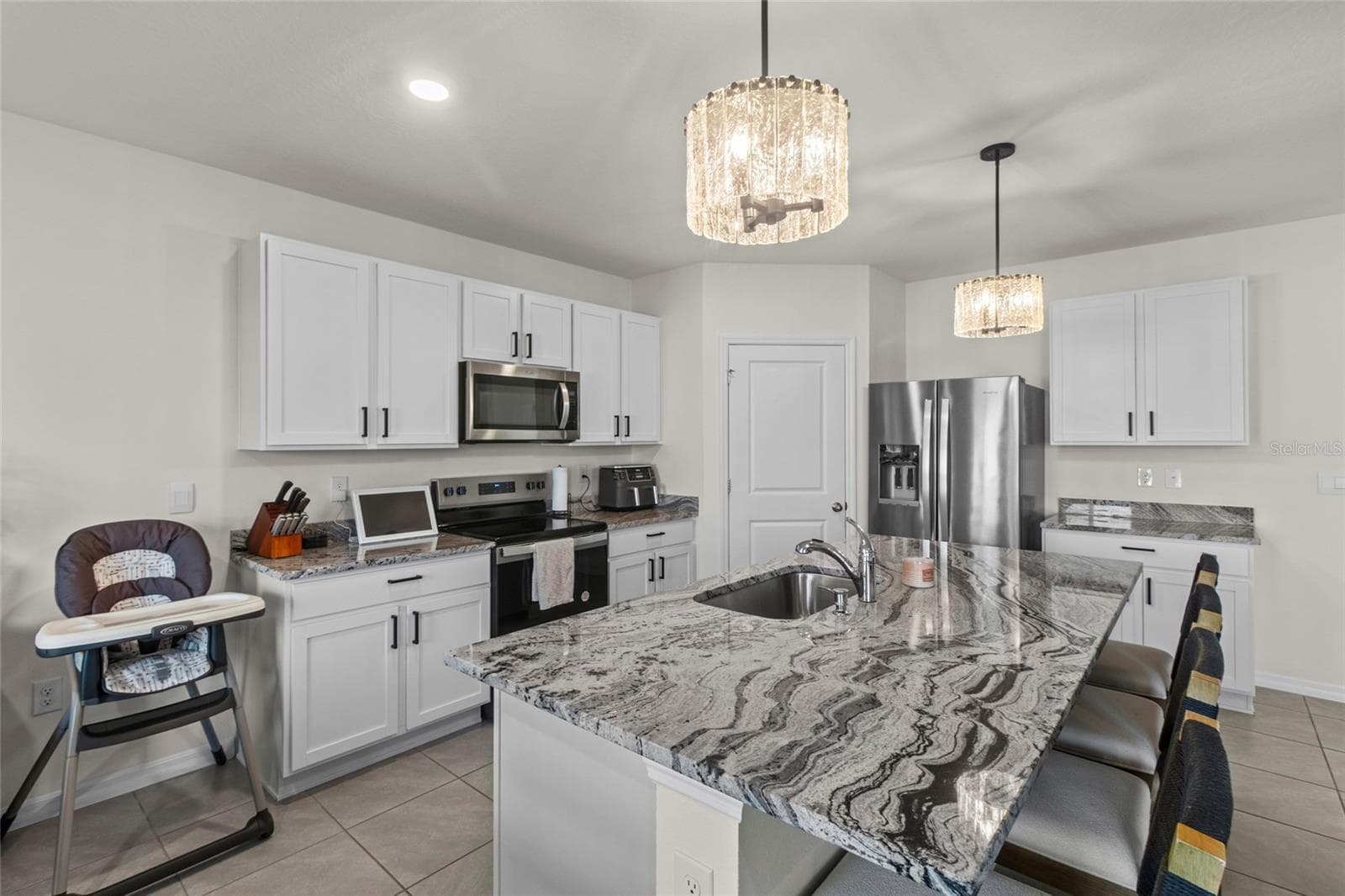 Single Family Residence at 8210 DOLPHIN BLUFF BLVD, WESLEY CHAPEL, photo 8 of 46