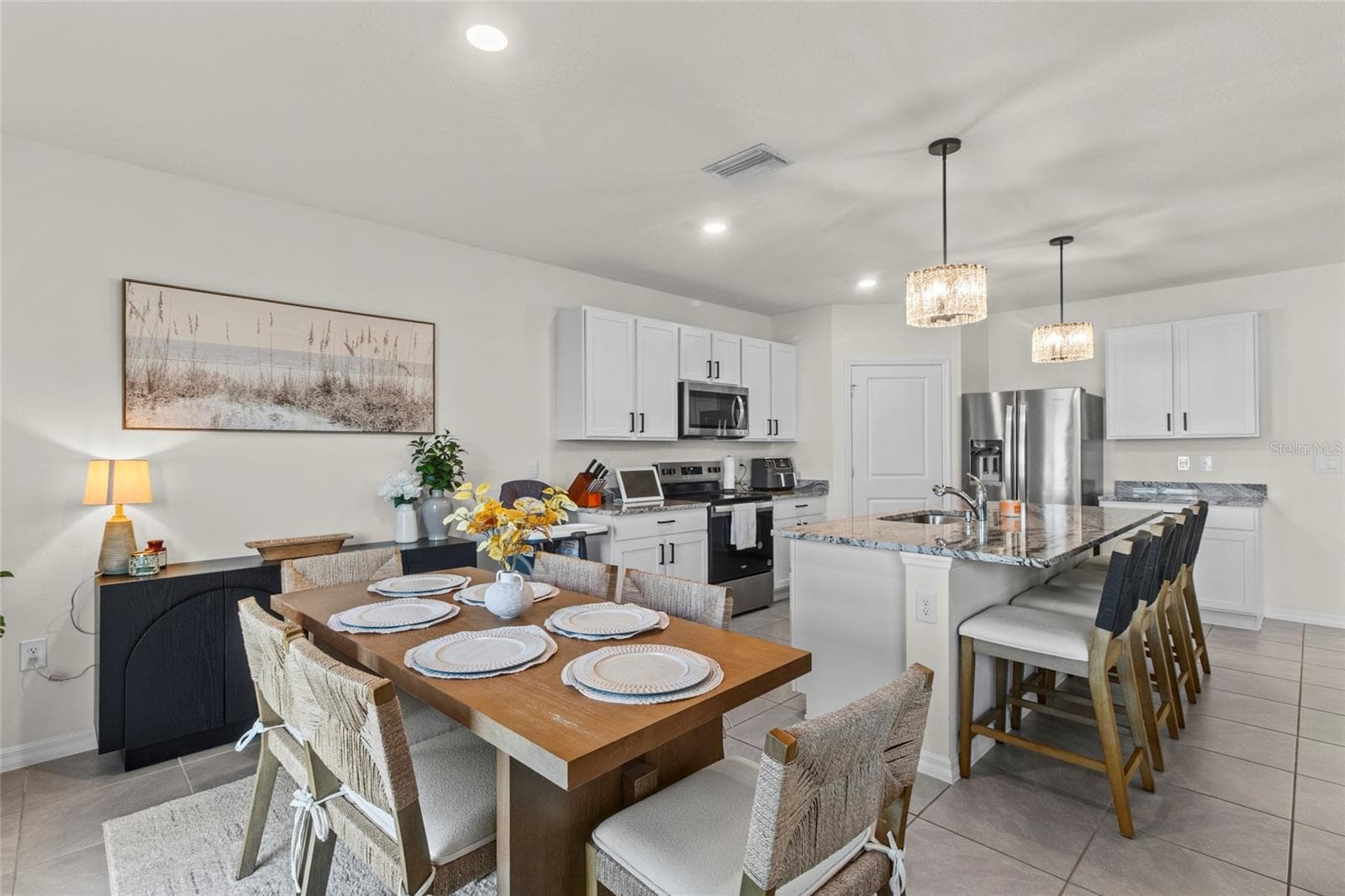Single Family Residence at 8210 DOLPHIN BLUFF BLVD, WESLEY CHAPEL, photo 9 of 46