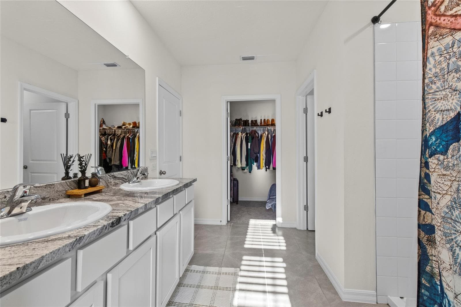 Single Family Residence at 8210 DOLPHIN BLUFF BLVD, WESLEY CHAPEL, photo 18 of 46