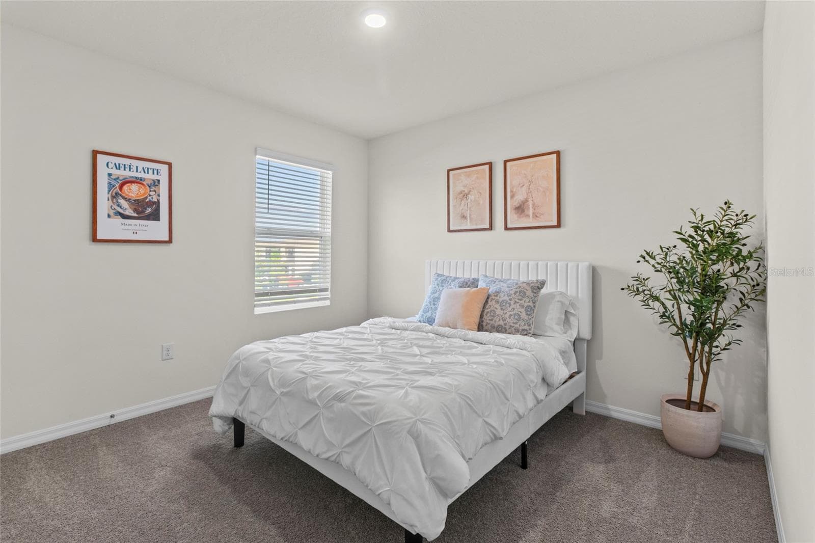 Single Family Residence at 8210 DOLPHIN BLUFF BLVD, WESLEY CHAPEL, photo 25 of 46