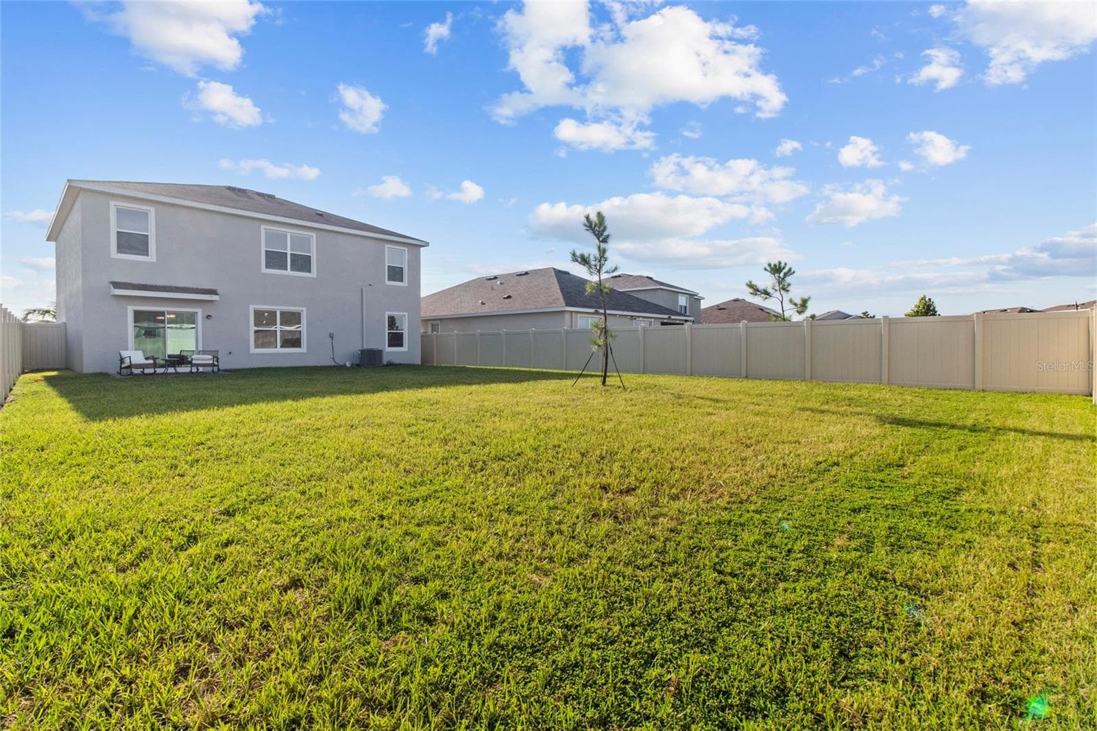 Single Family Residence at 8210 DOLPHIN BLUFF BLVD, WESLEY CHAPEL, photo 35 of 46