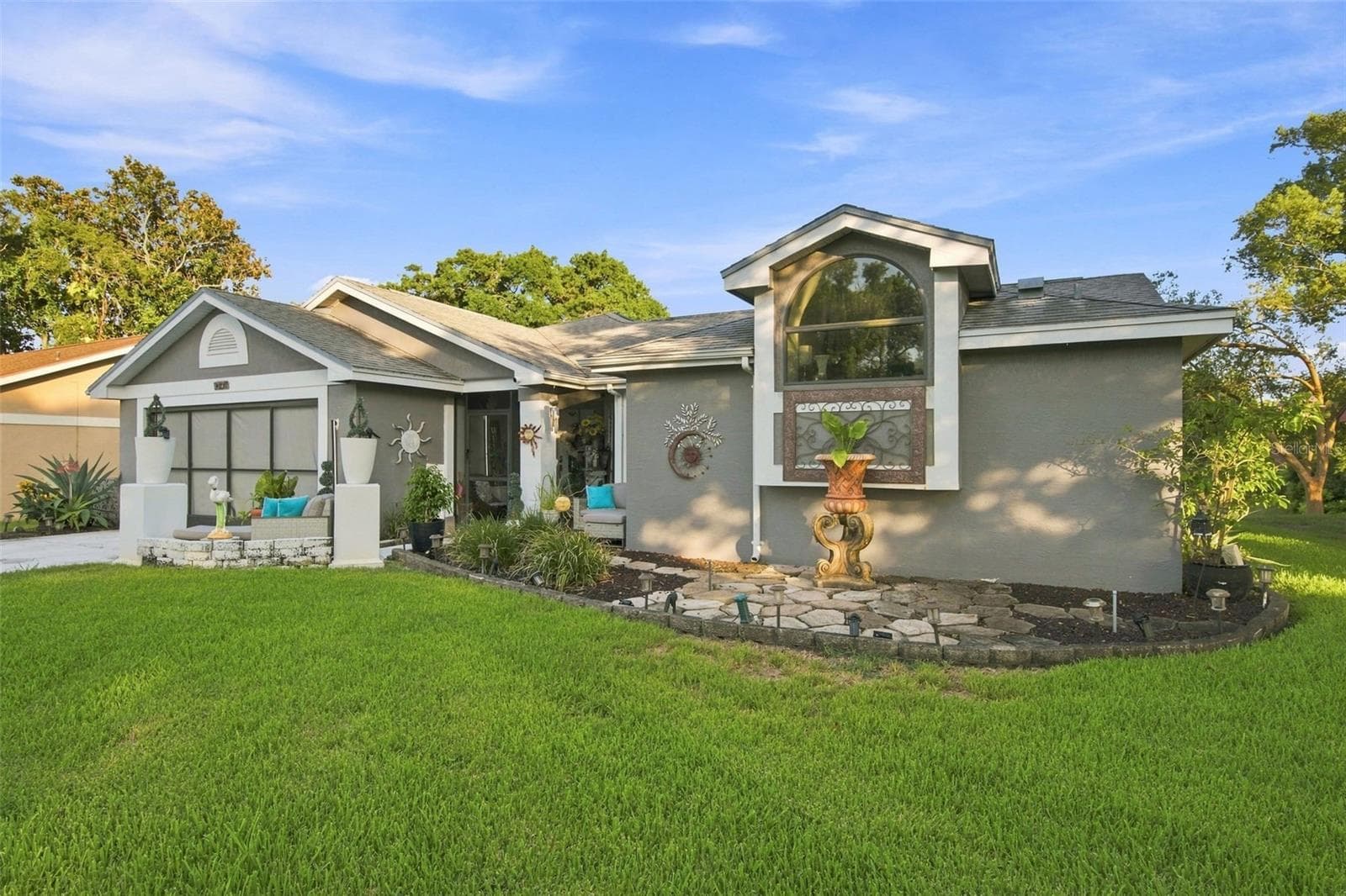 8136 GOLF CLUB CT