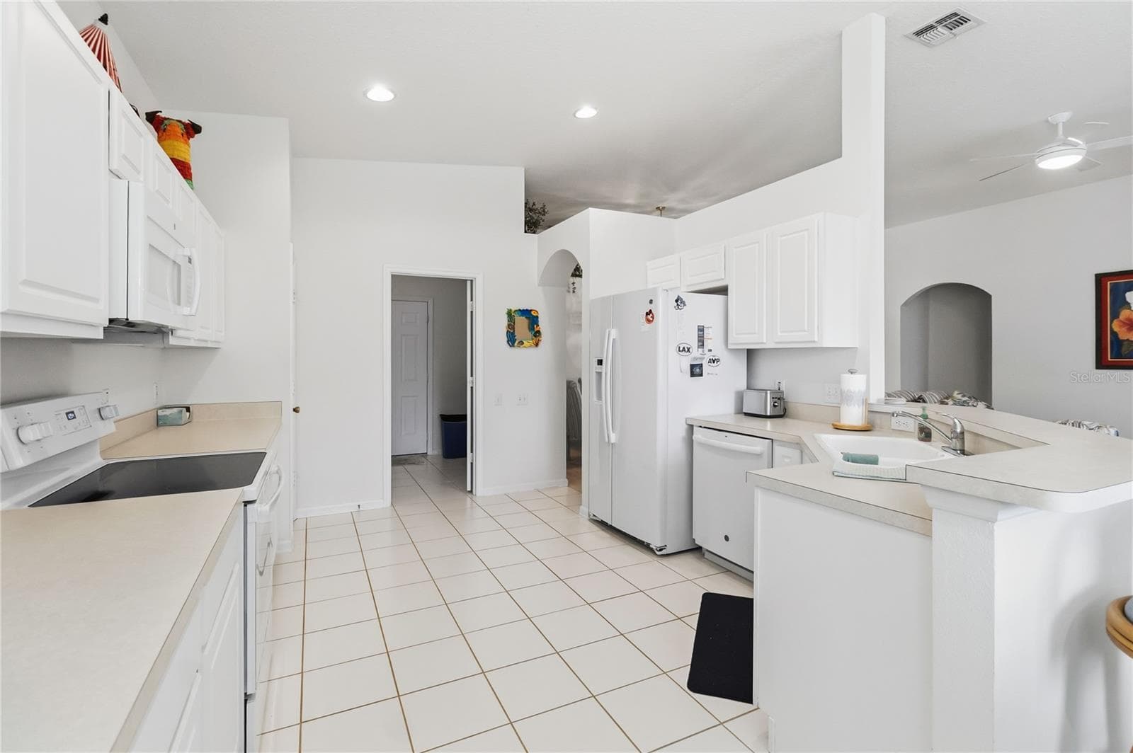 Single Family Residence at 3245 FALCON POINT DR, KISSIMMEE, photo 10 of 31