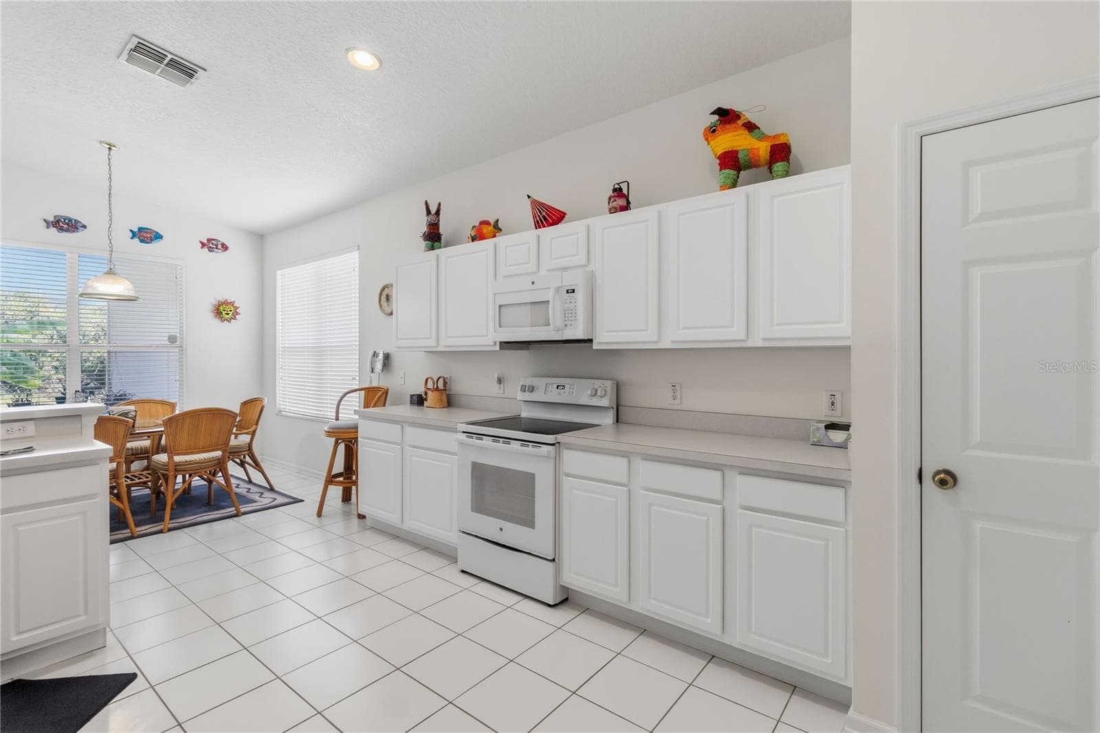 Single Family Residence at 3245 FALCON POINT DR, KISSIMMEE, photo 11 of 31