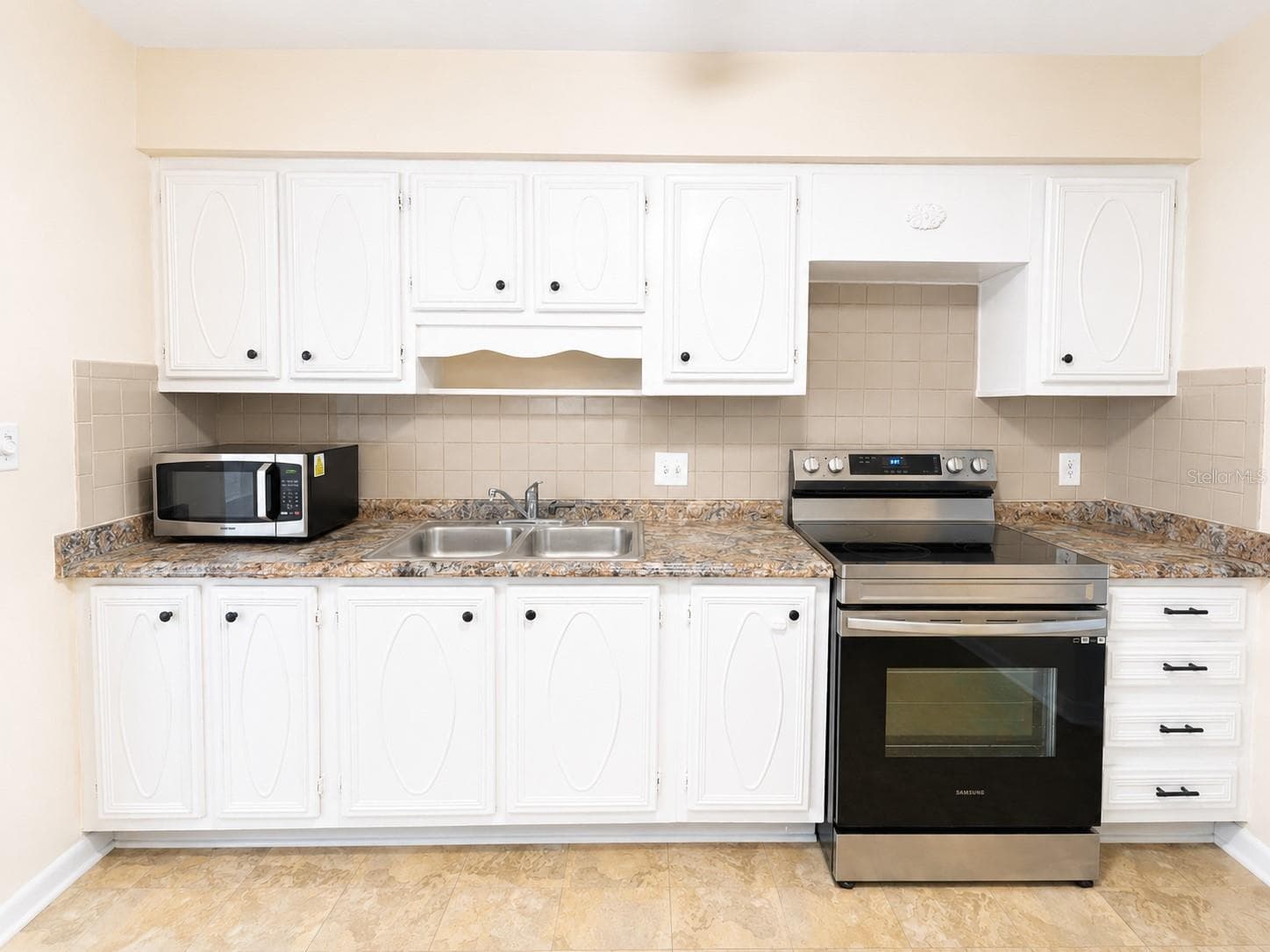 Condominium at 5860 38TH AVE N #29, ST PETERSBURG, photo 12 of 25