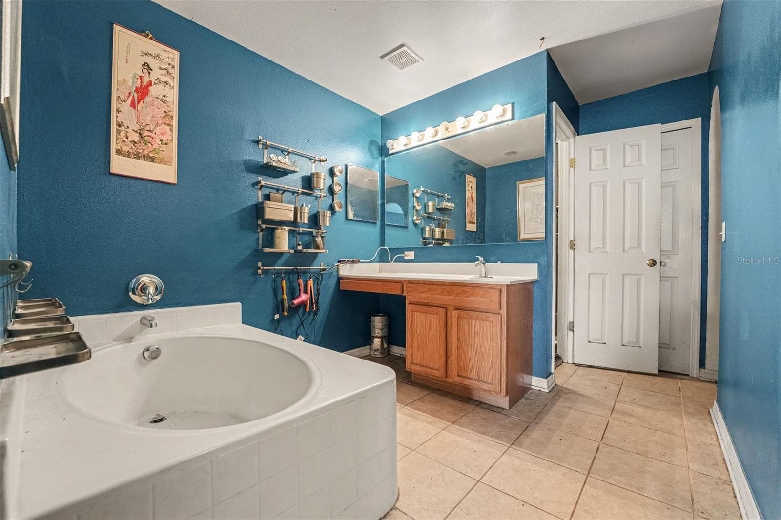 Single Family Residence at 5888 WINDRIDGE DR, WINTER HAVEN, photo 19 of 30