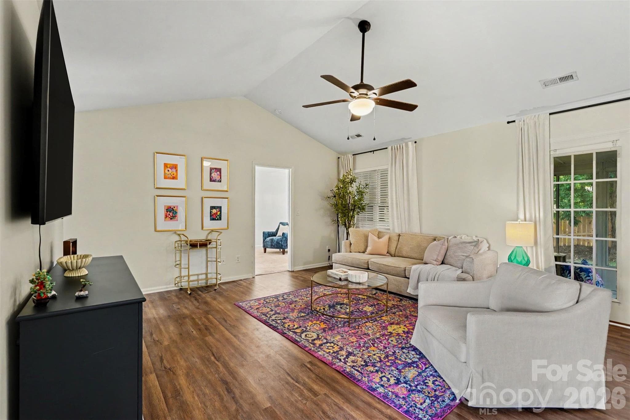 Single Family Residence at 5906 Meadow Hill Drive, Charlotte, photo 9 of 32