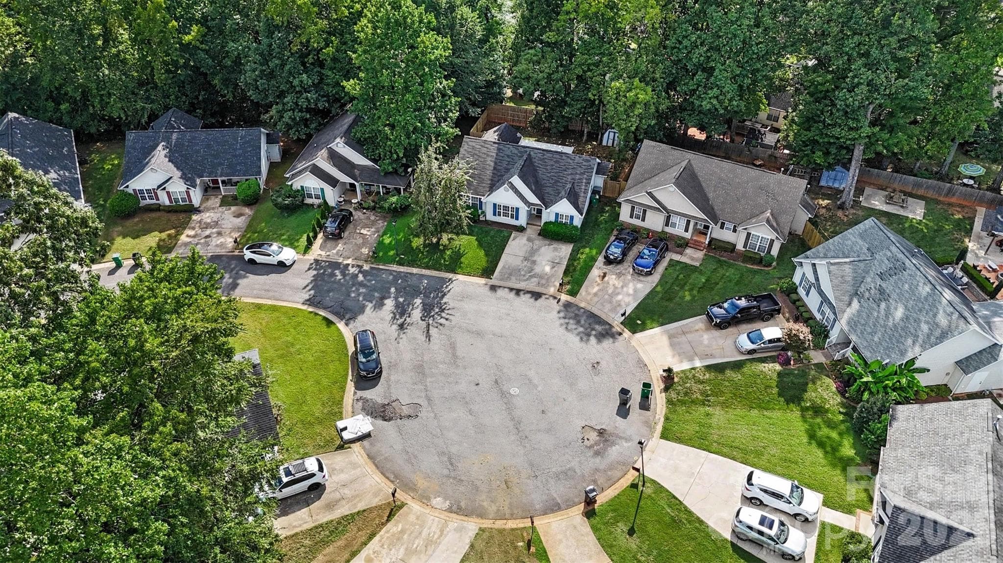 Single Family Residence at 5906 Meadow Hill Drive, Charlotte, photo 31 of 32