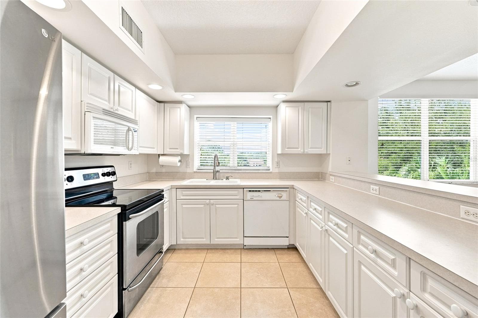 Condominium at 1200 COUNTRY CLUB DR #4201, LARGO, photo 11 of 46