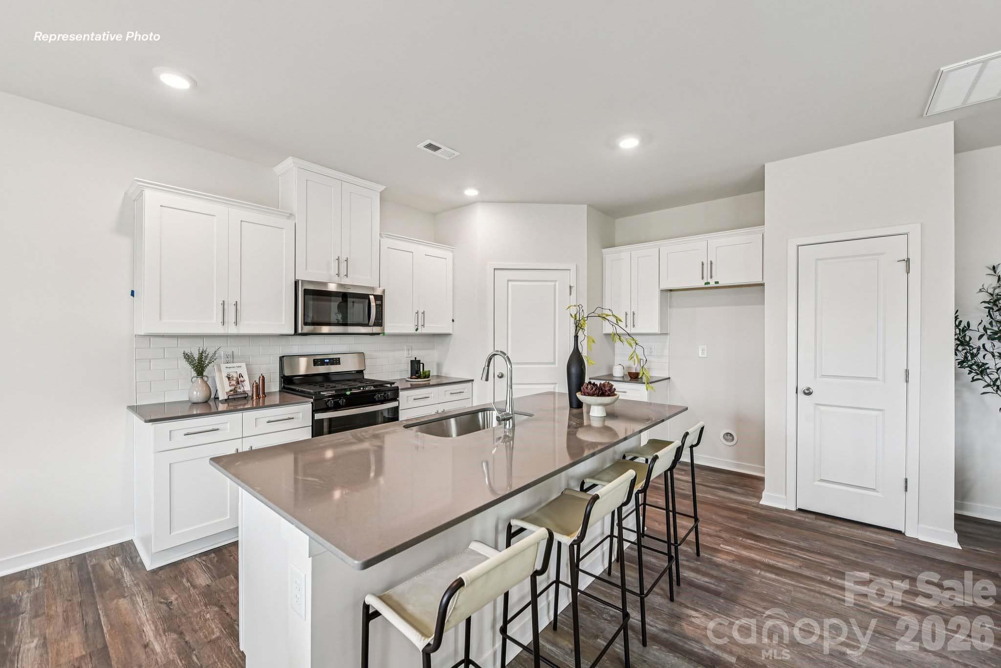 Single Family Residence at 2828 Frances View Lane, Lincolnton, photo 9 of 23