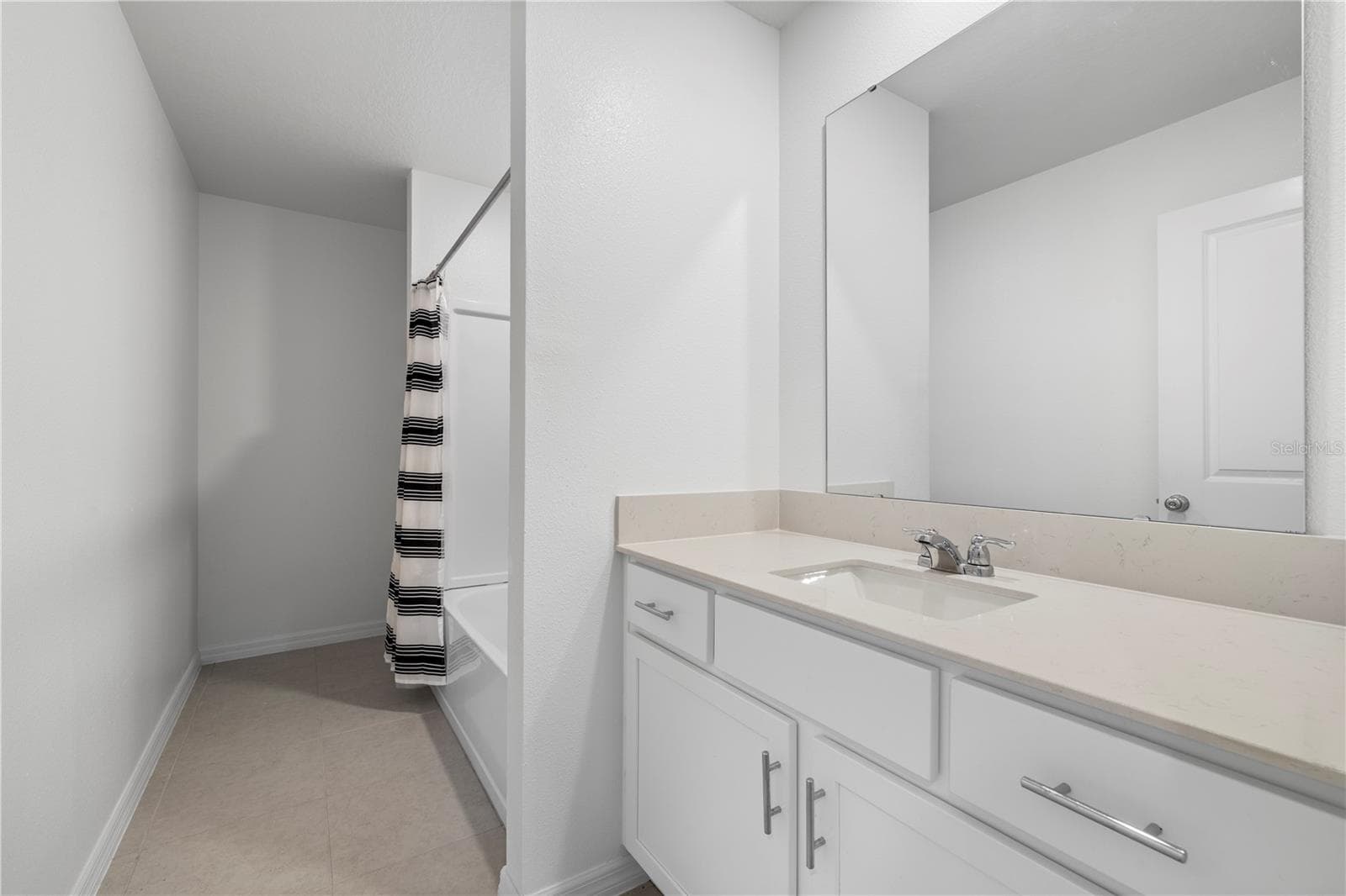 Secondary Bathroom - 629 BALD CYPRESS DR, LAKELAND