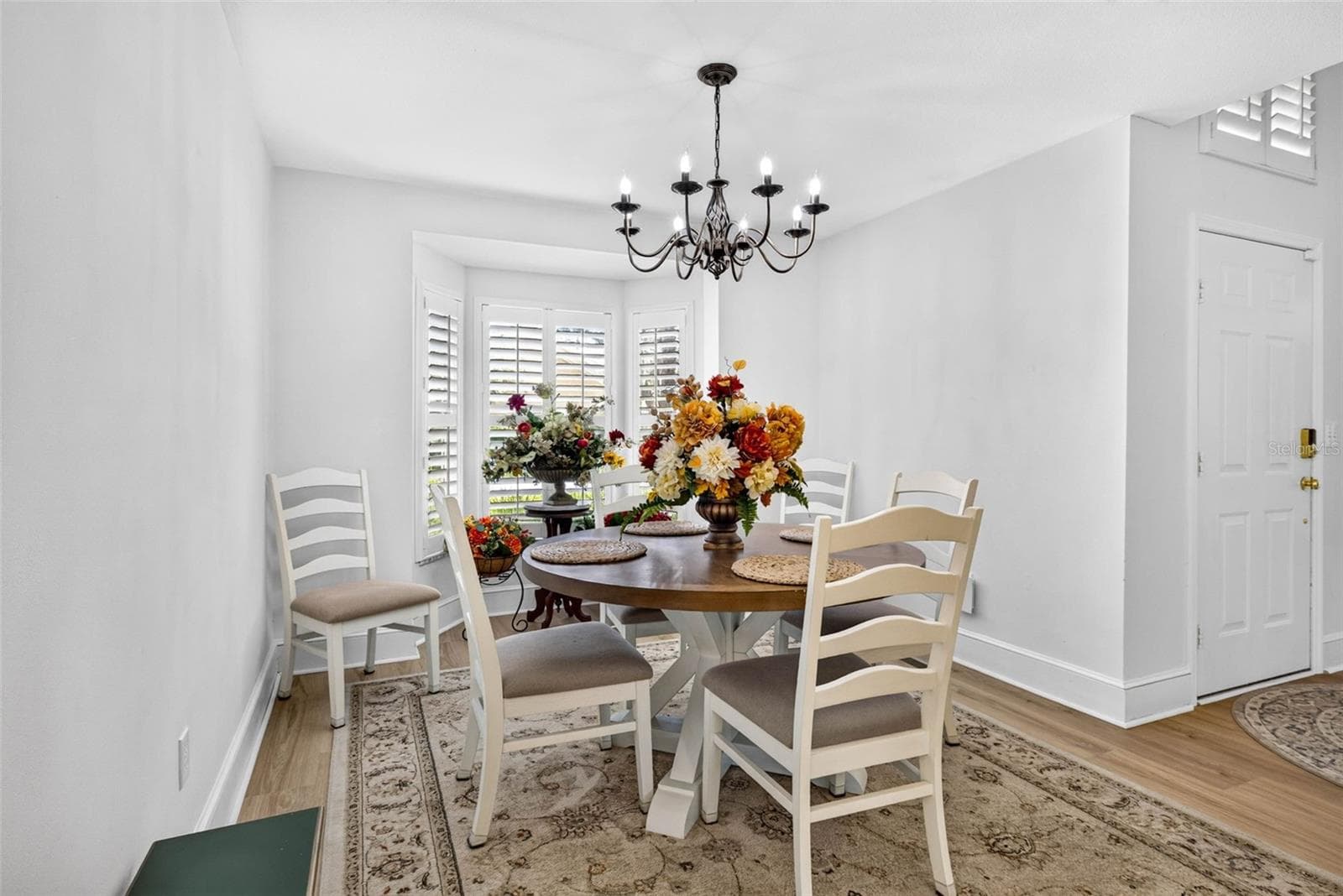 Single Family Residence at 7217 RIDGEPORT DR, TAMPA, photo 6 of 23