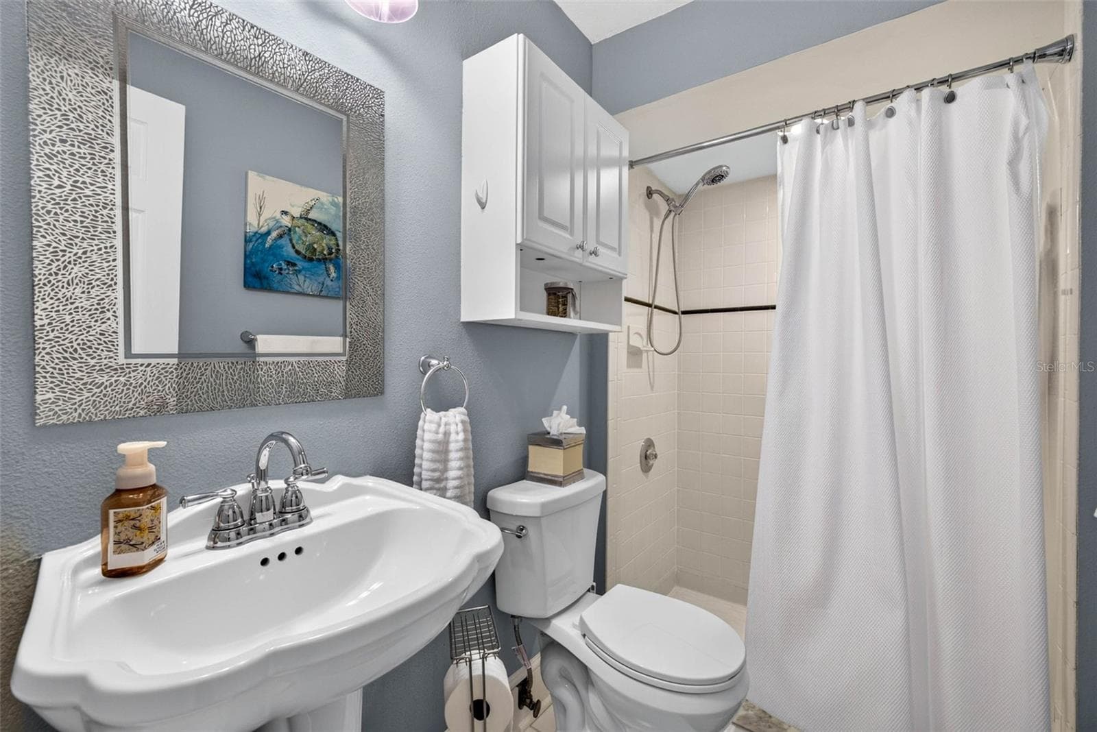 Single Family Residence at 7217 RIDGEPORT DR, TAMPA, photo 12 of 23