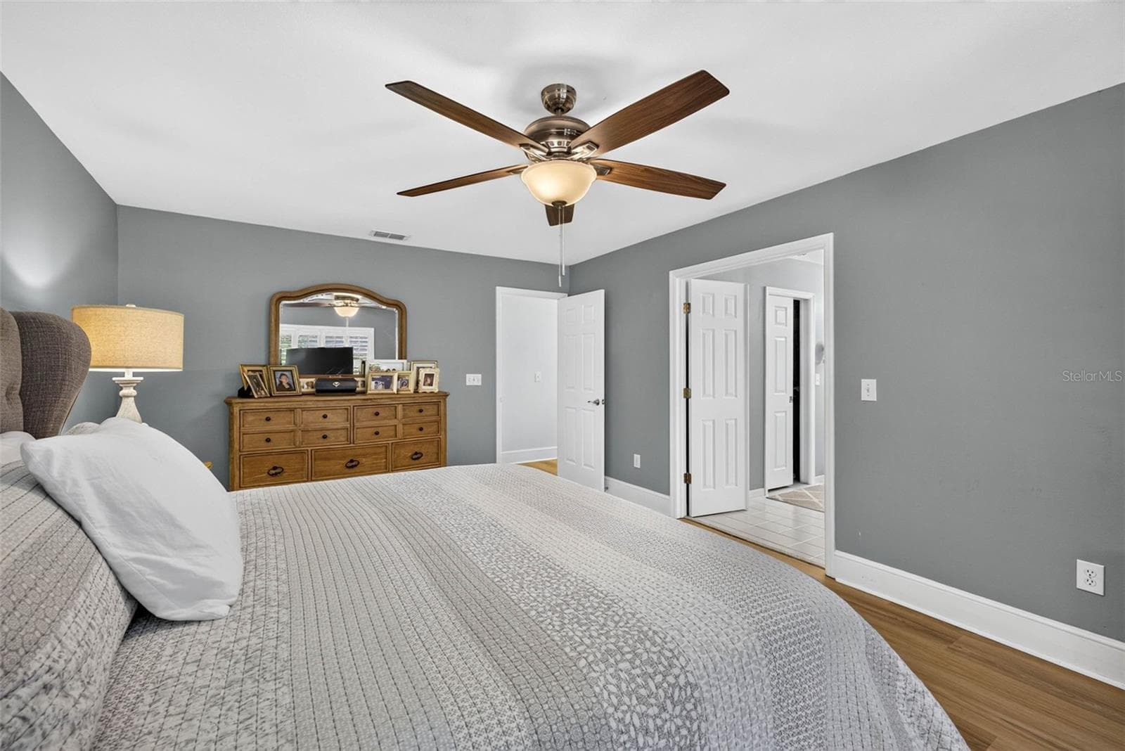 Single Family Residence at 7217 RIDGEPORT DR, TAMPA, photo 14 of 23